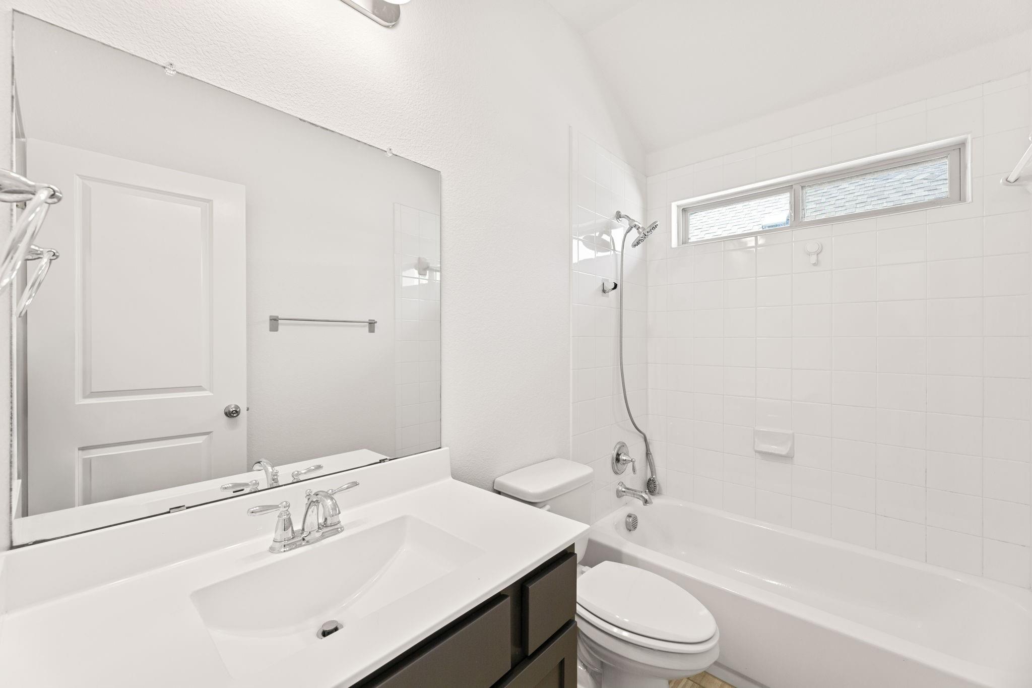 109 Finstown St, Hutto, TX 78634