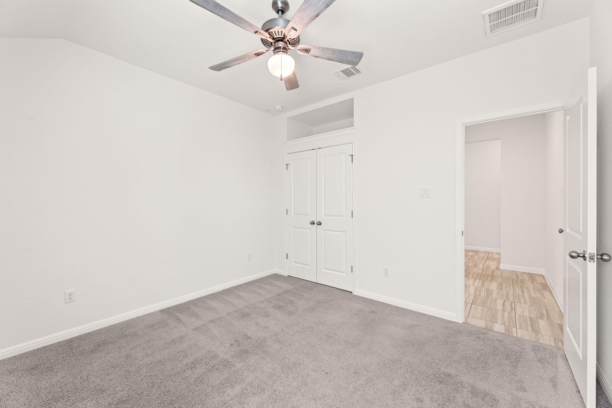 109 Finstown St, Hutto, TX 78634