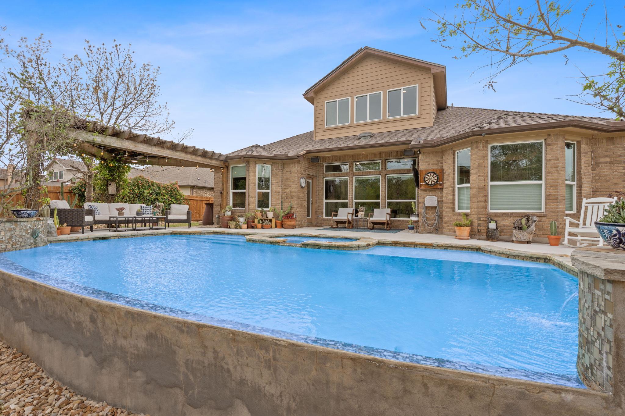 109 Enchanted Woods Trl, Buda, TX 78610