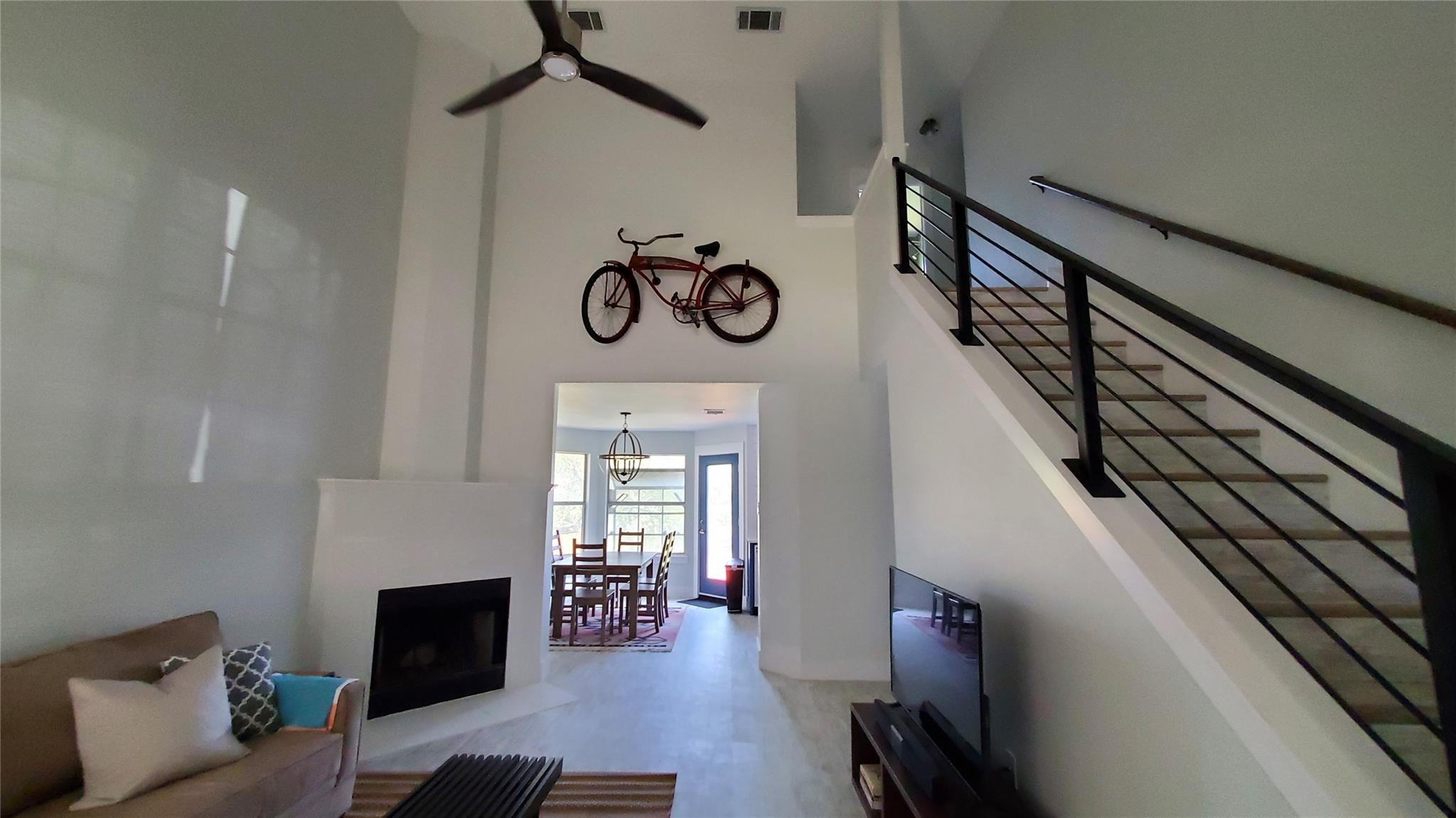 10201 Sandy Beach Rd, Dripping Springs, TX 78620