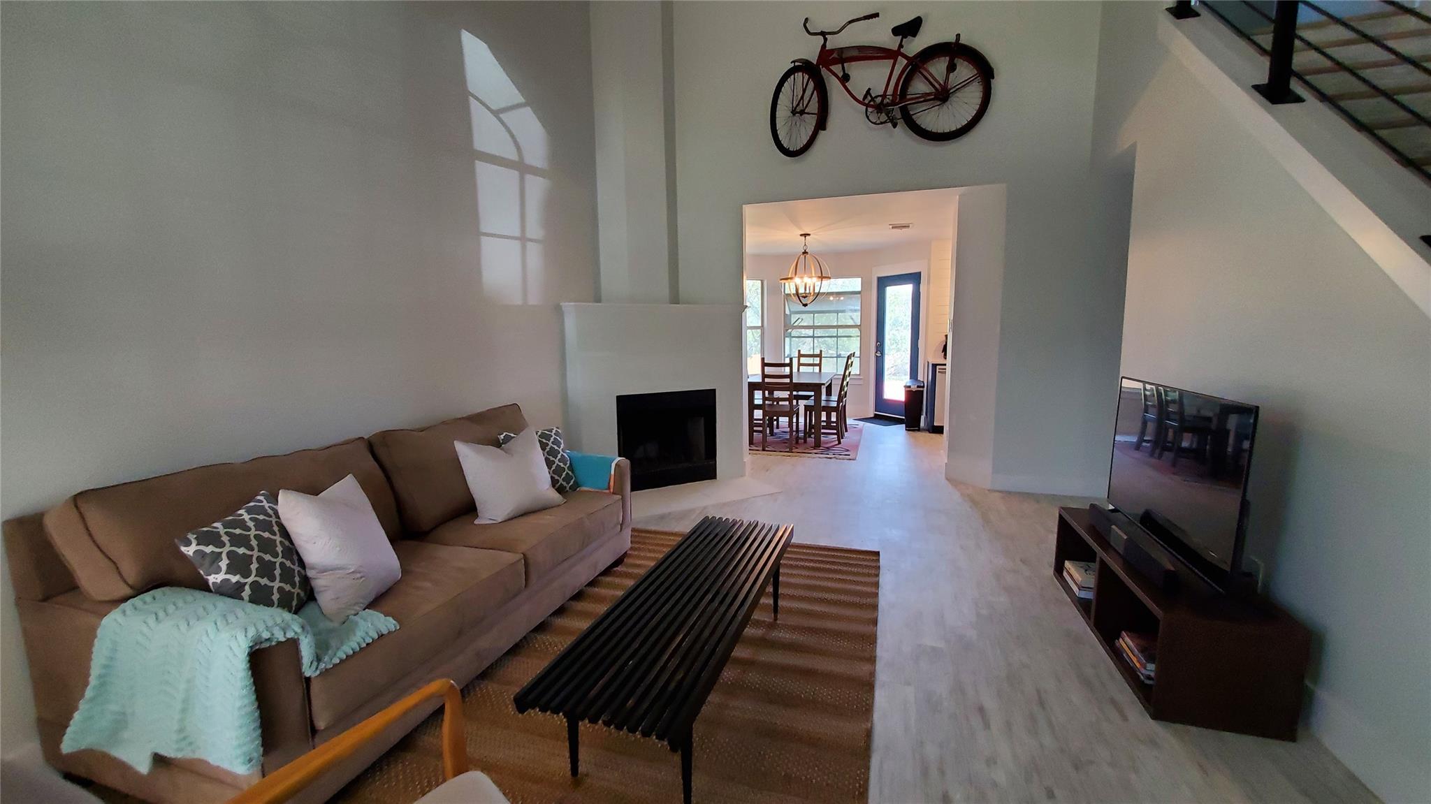 10201 Sandy Beach Rd, Dripping Springs, TX 78620