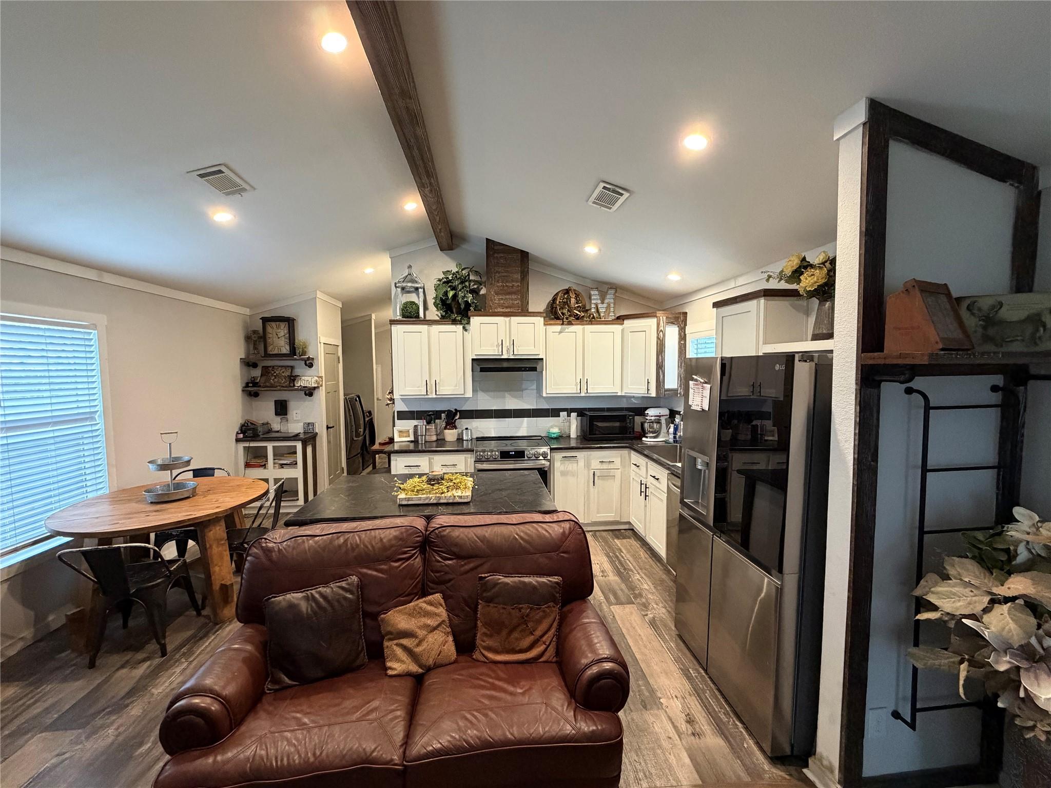 605 Central Blvd, Bertram, TX 78605