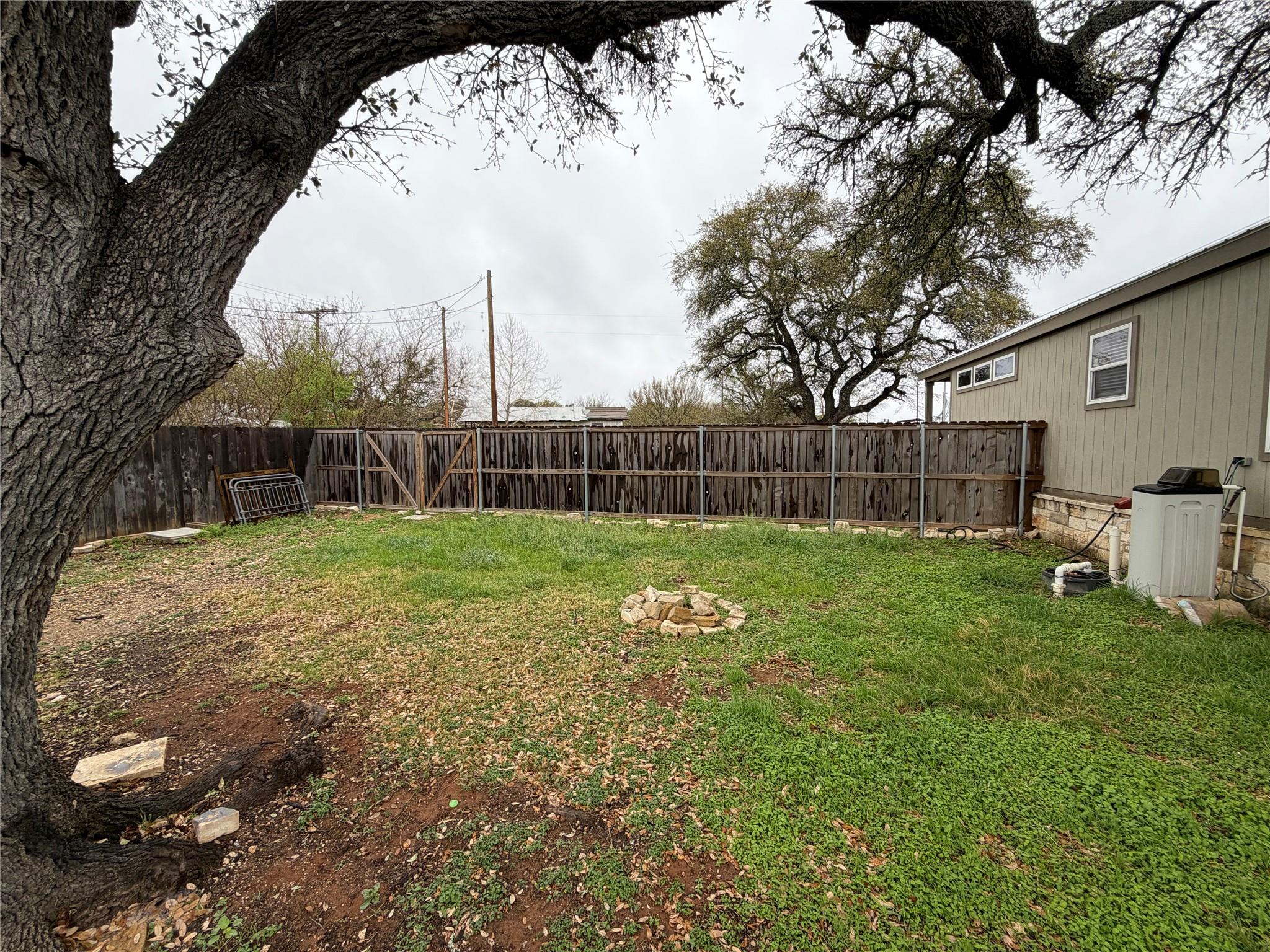 605 Central Blvd, Bertram, TX 78605