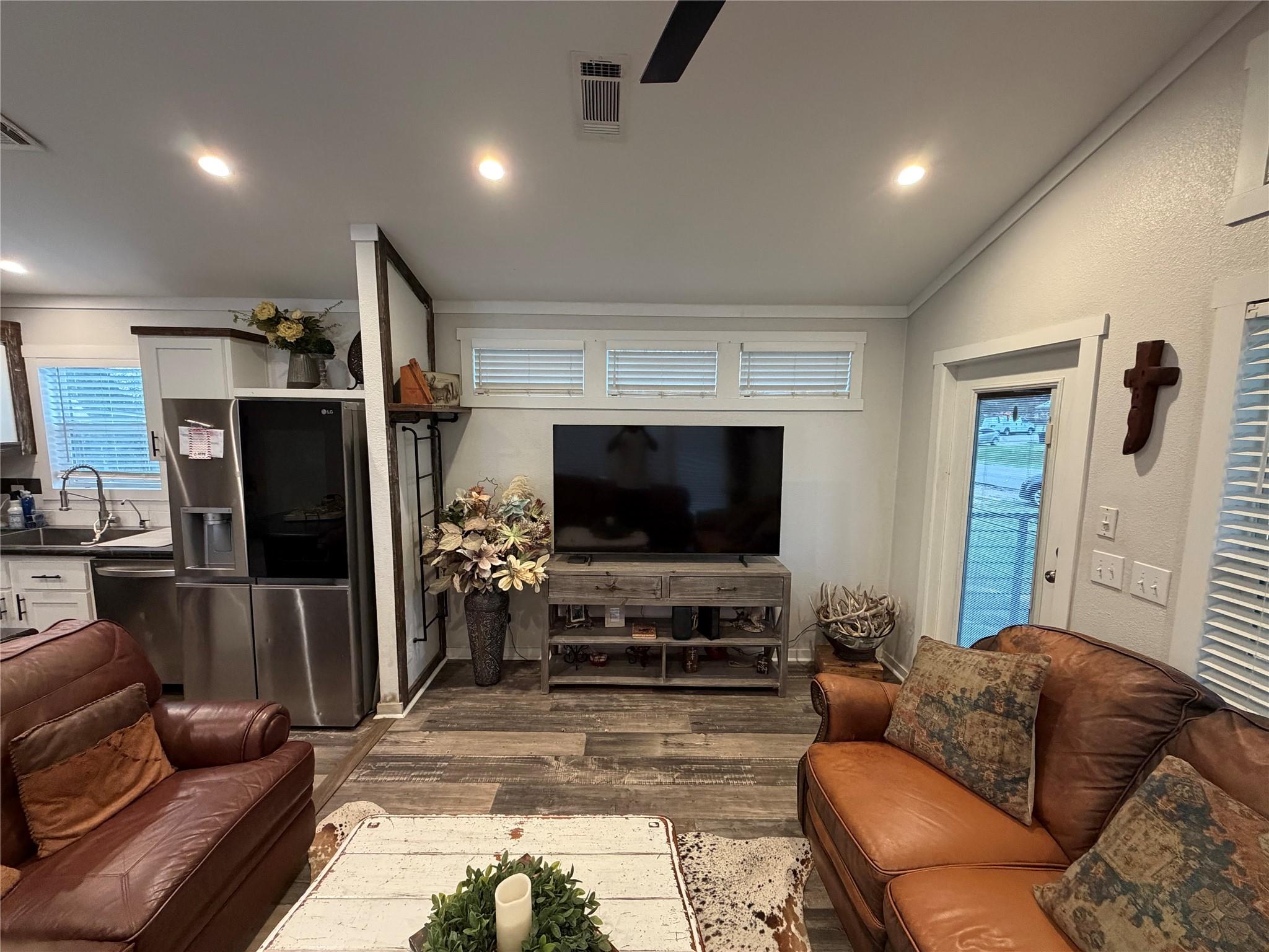 605 Central Blvd, Bertram, TX 78605