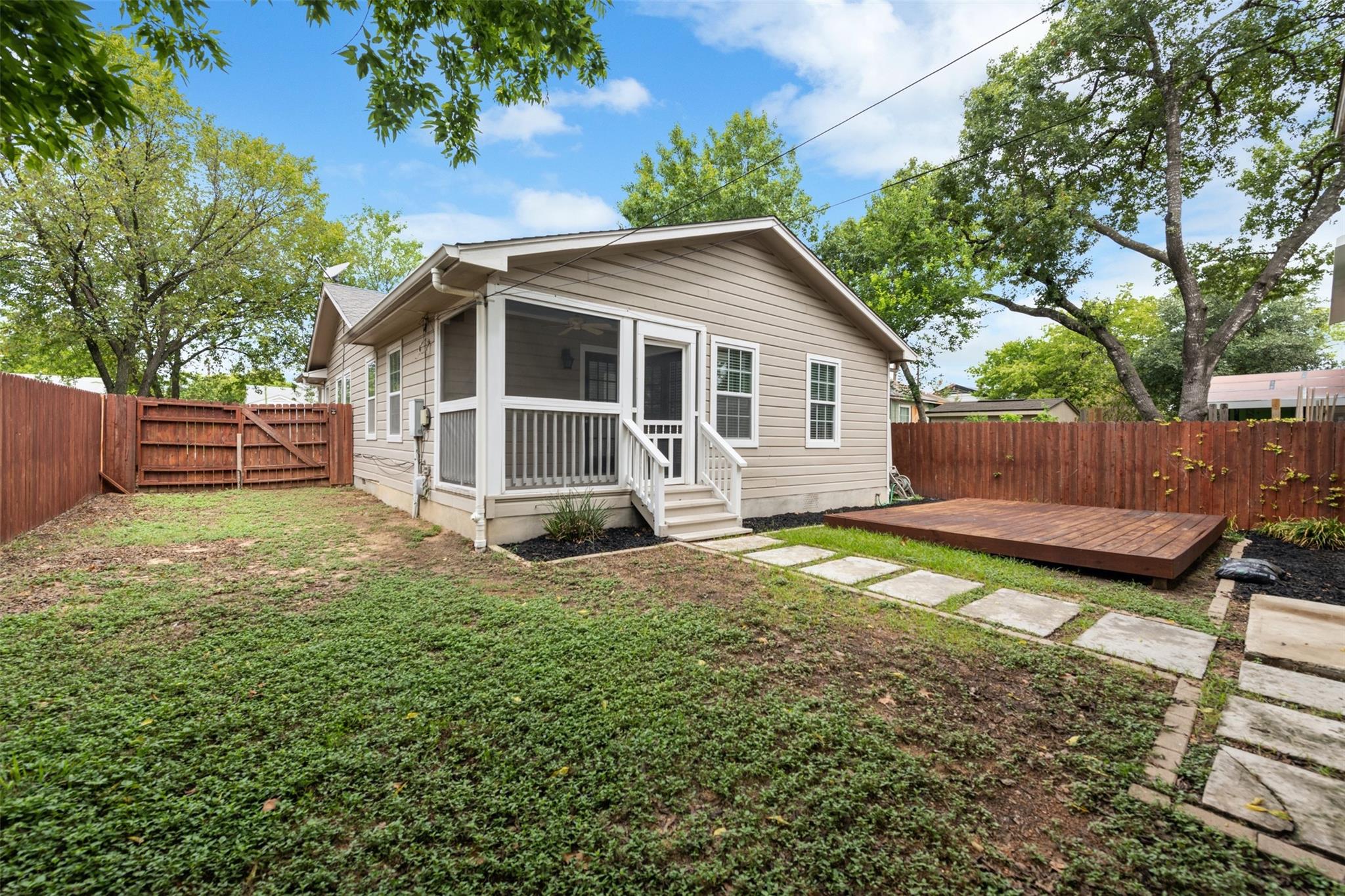 5513 Avenue F # A, Austin, TX 78751