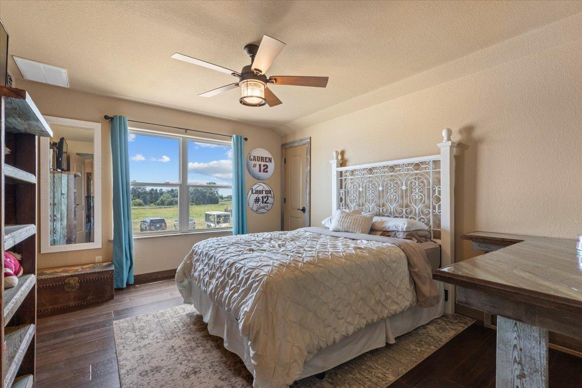 Schulenburg, TX 78956