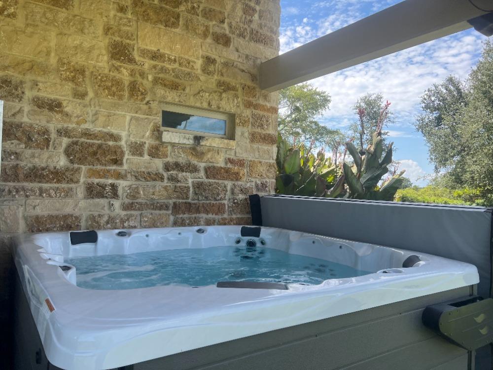 Schulenburg, TX 78956