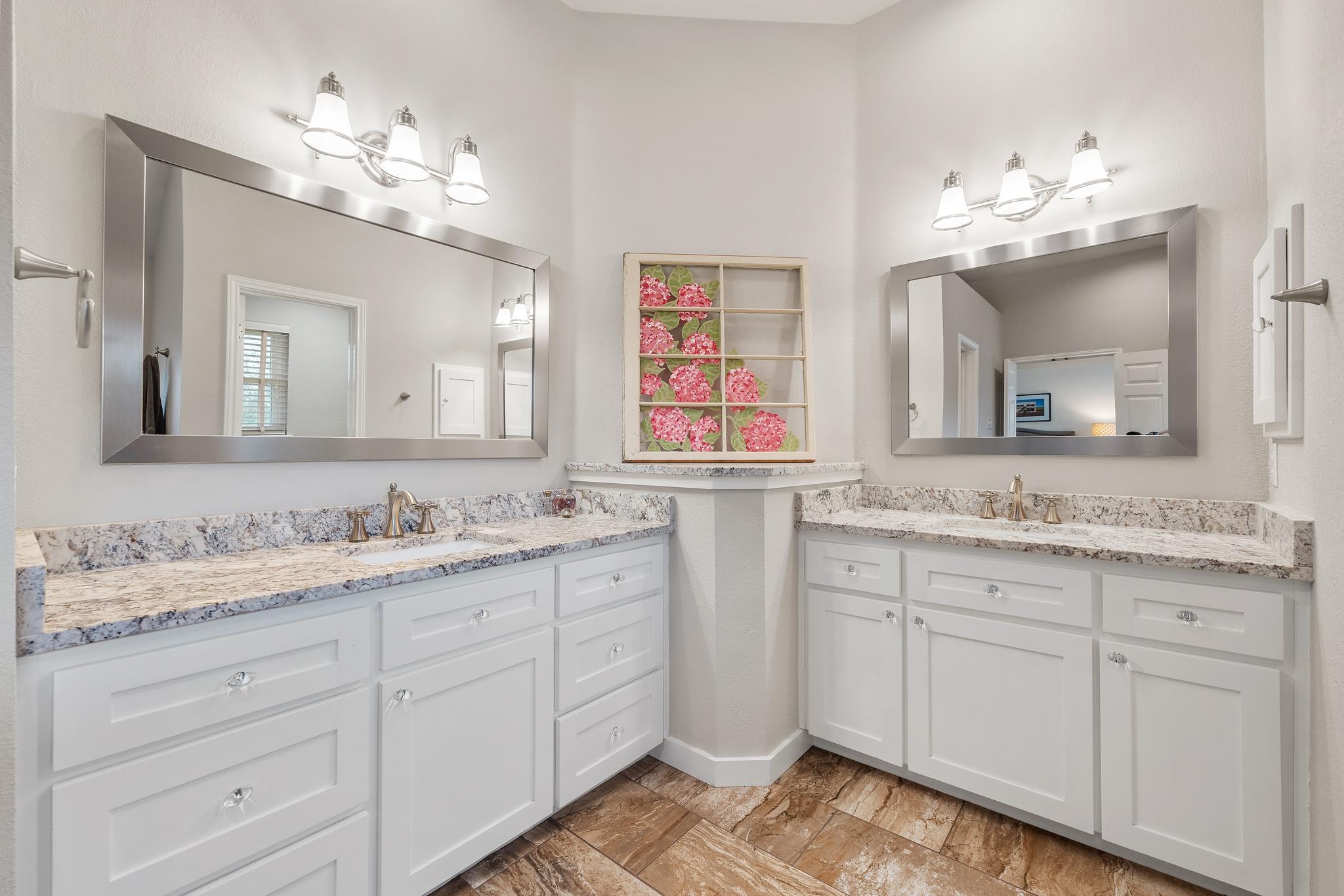 12052 Tulare Dr, Austin, TX 78738