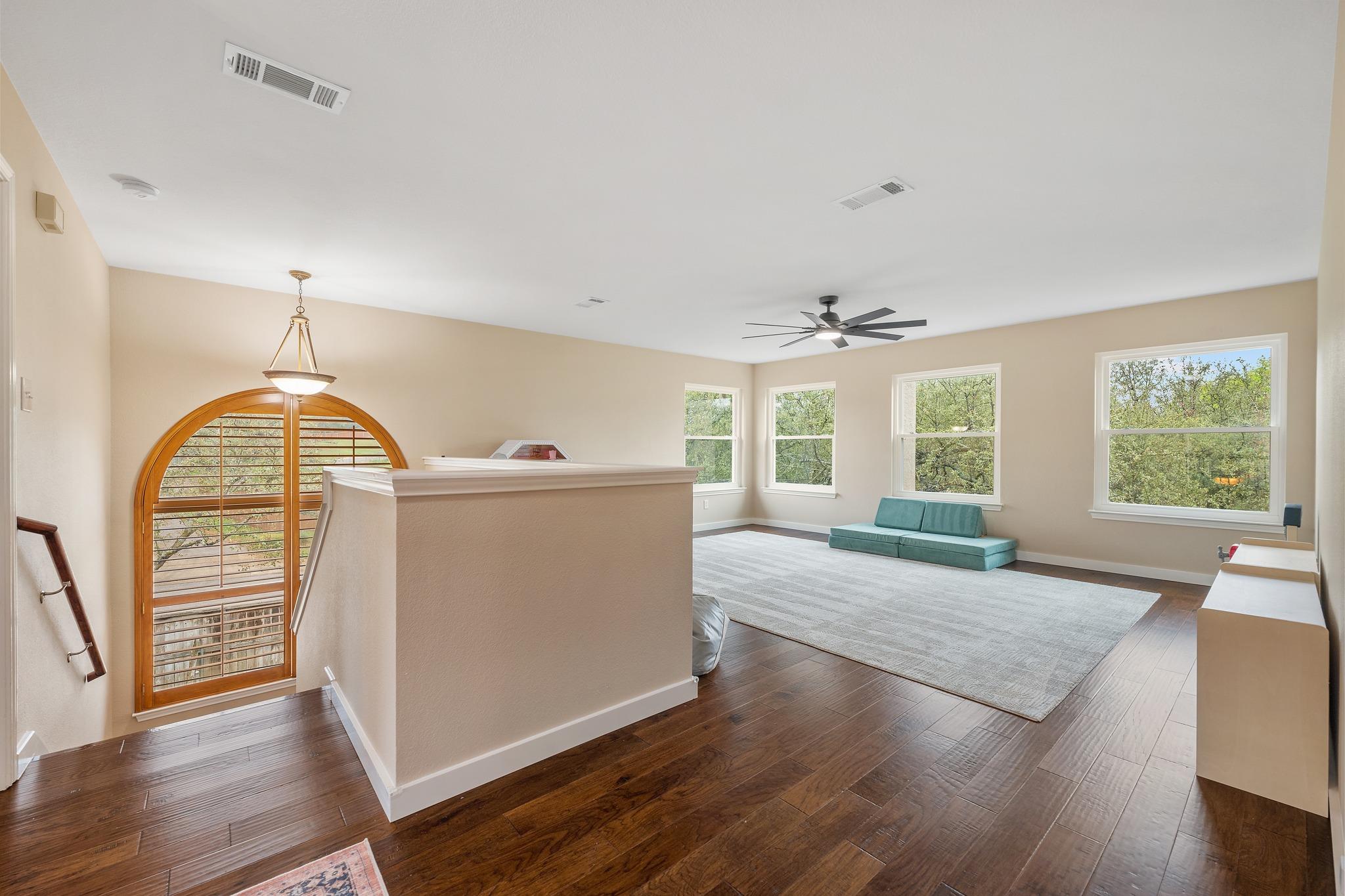 12052 Tulare Dr, Austin, TX 78738