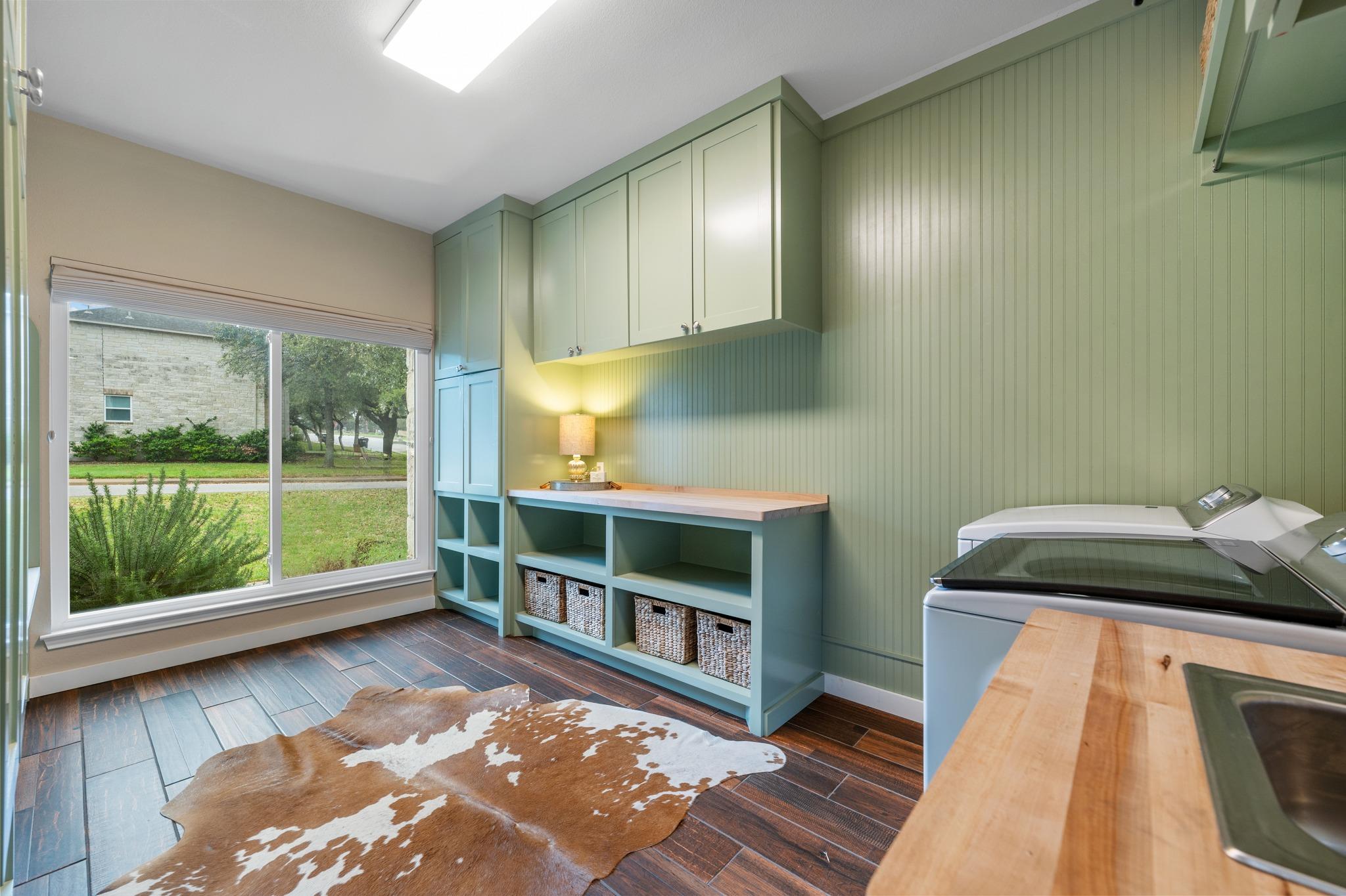 12052 Tulare Dr, Austin, TX 78738