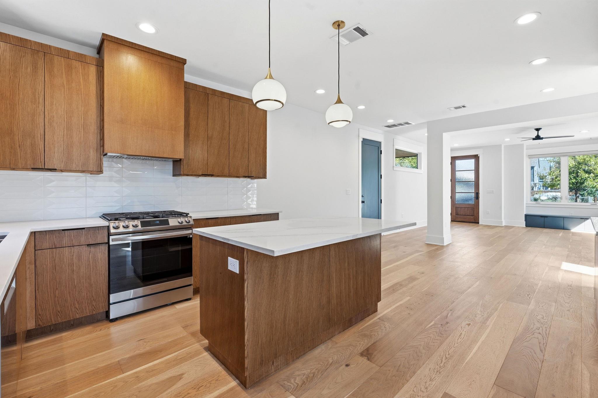 2921 Lyons Rd # 1, Austin, TX 78702