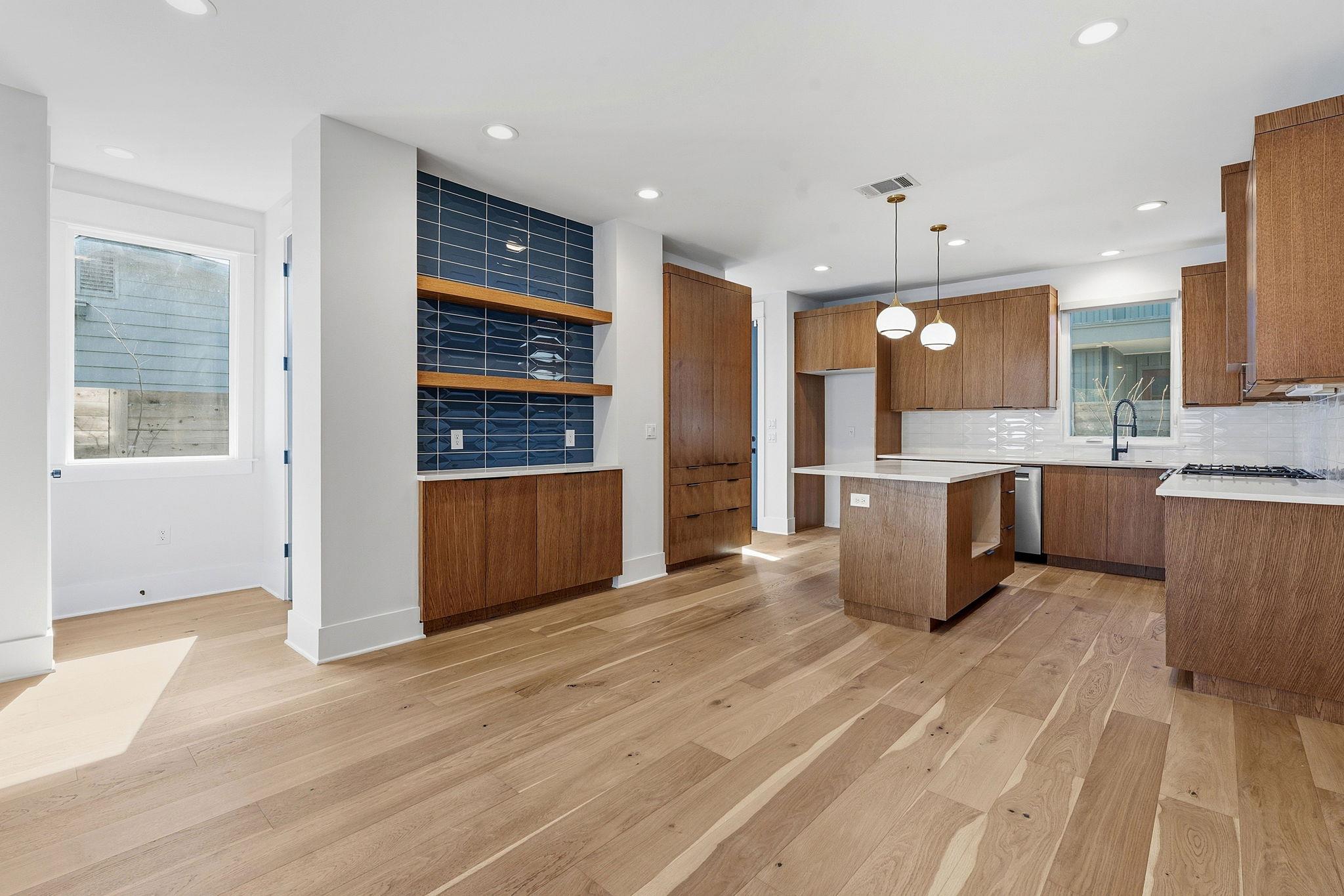 2921 Lyons Rd # 1, Austin, TX 78702