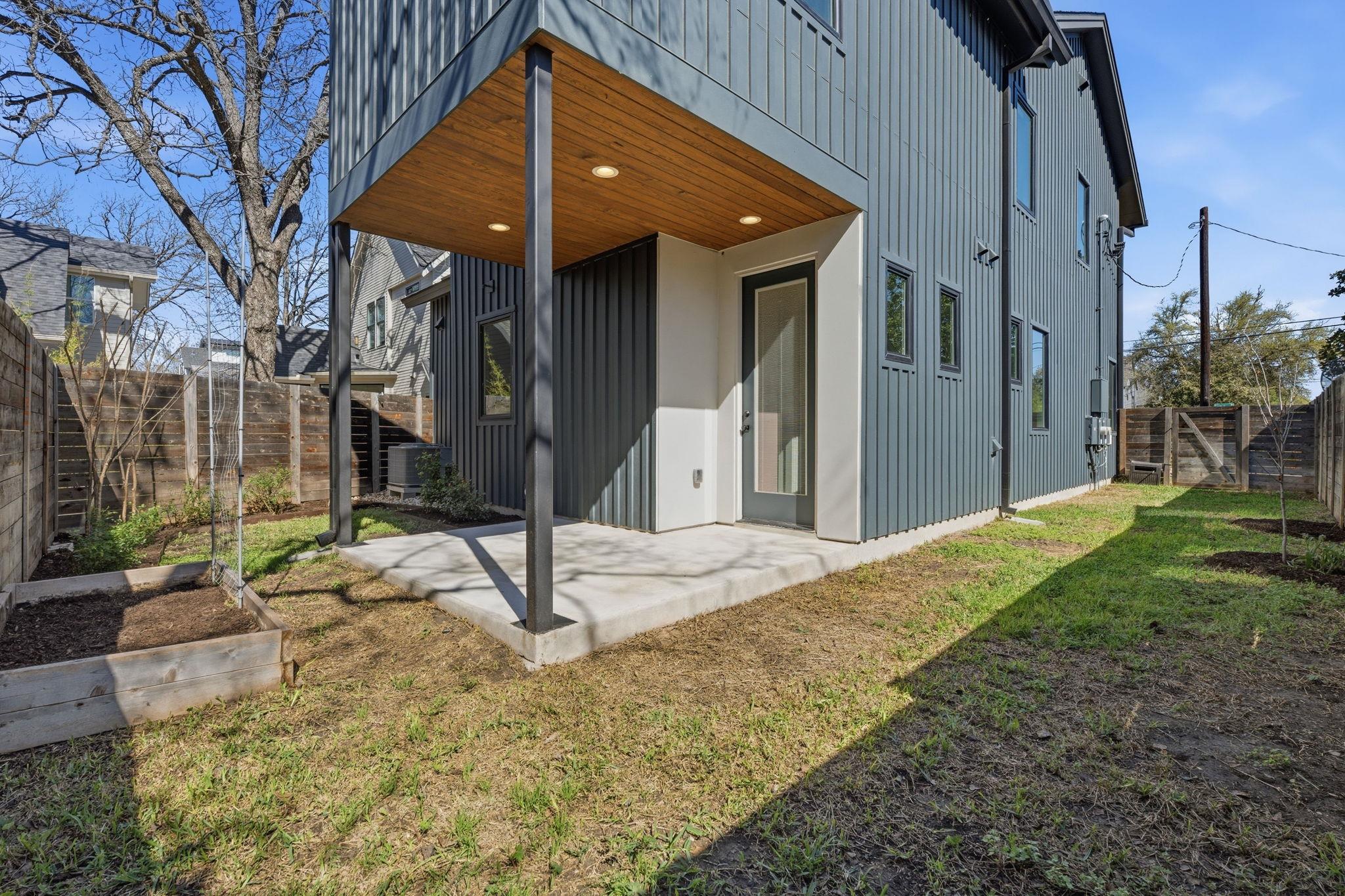 2921 Lyons Rd # 1, Austin, TX 78702