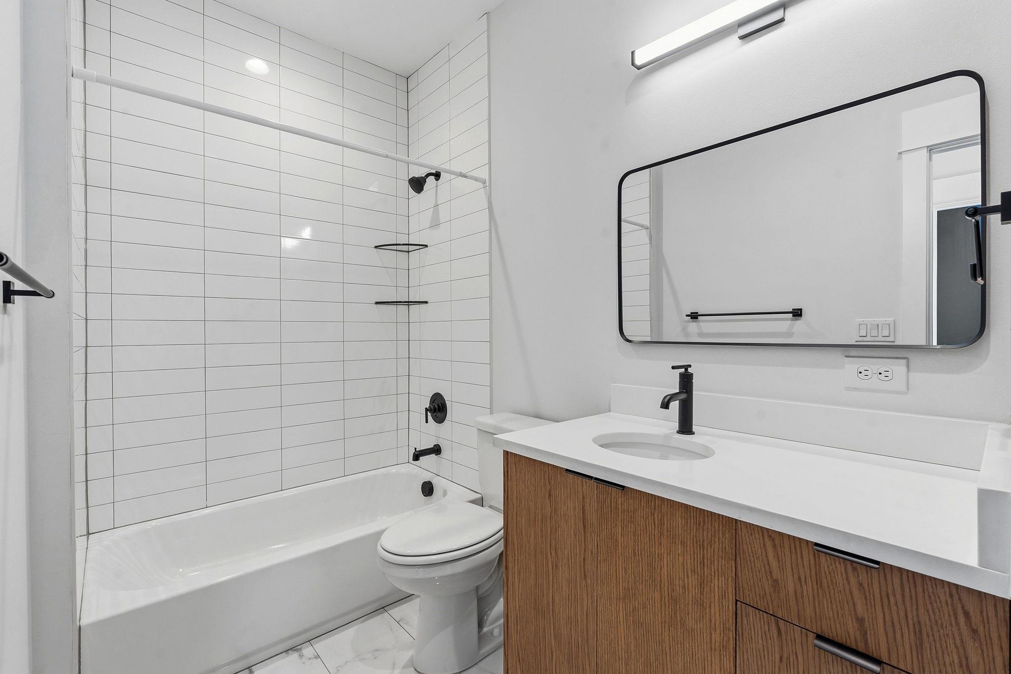 2921 Lyons Rd # 1, Austin, TX 78702