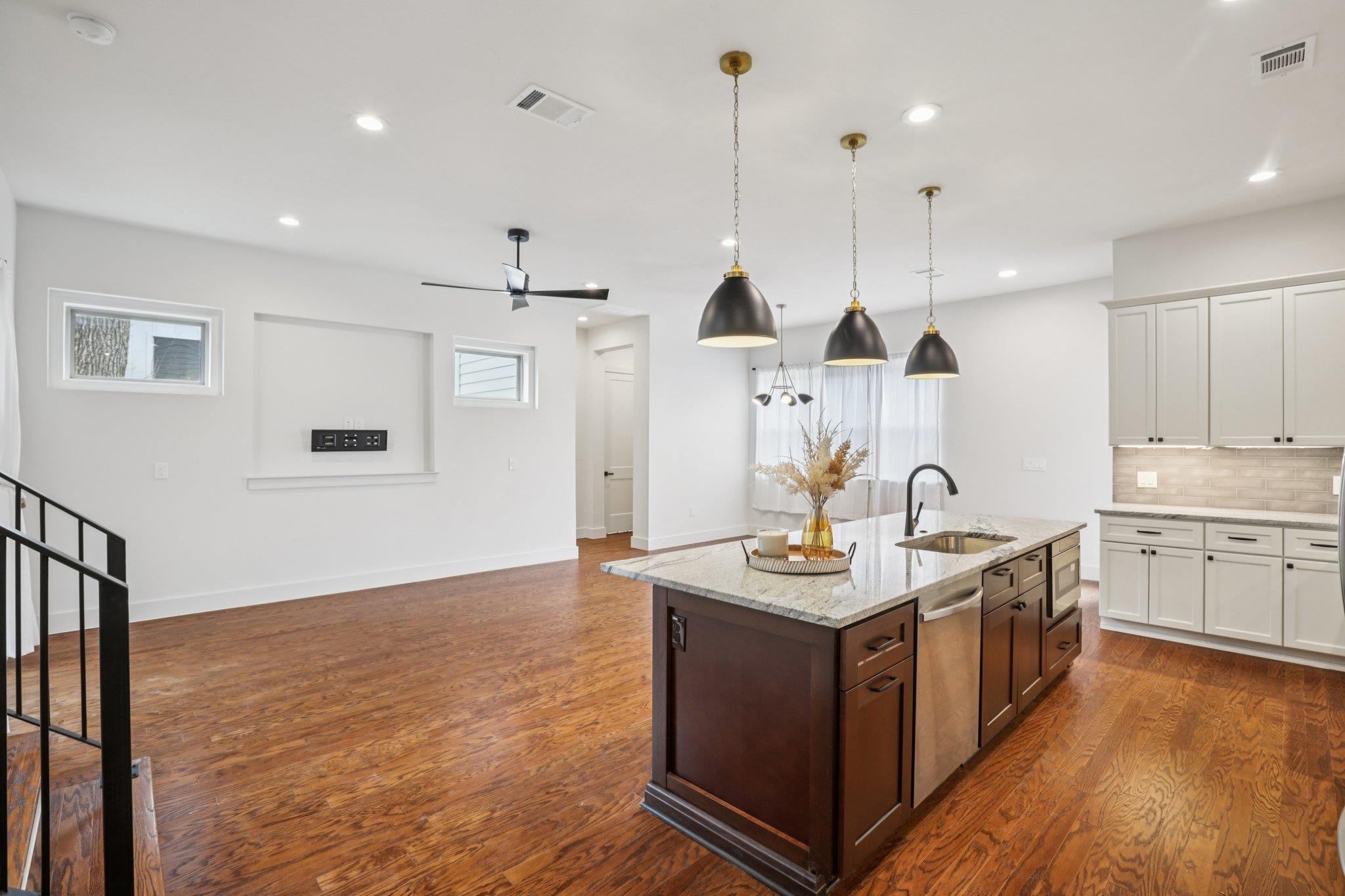 6902 Northeast Dr # A, Austin, TX 78723