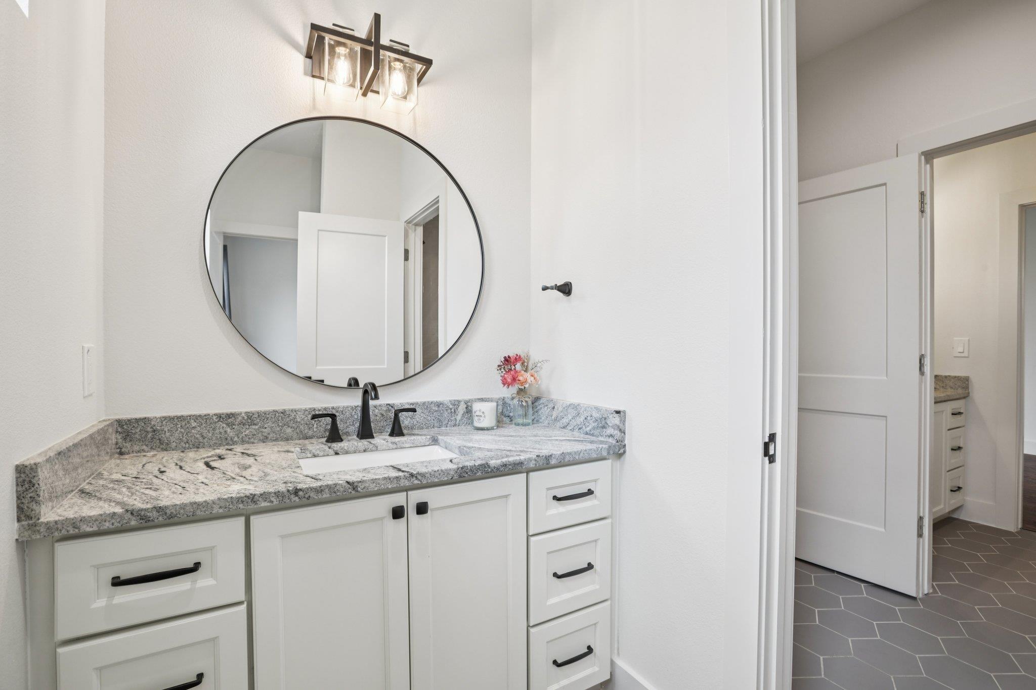 6902 Northeast Dr # A, Austin, TX 78723