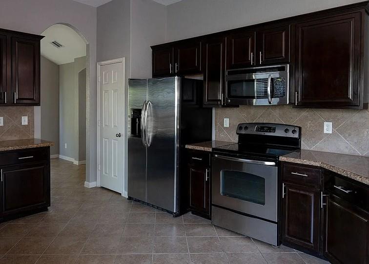 7703 Redstone Mnr, Converse, TX 78109