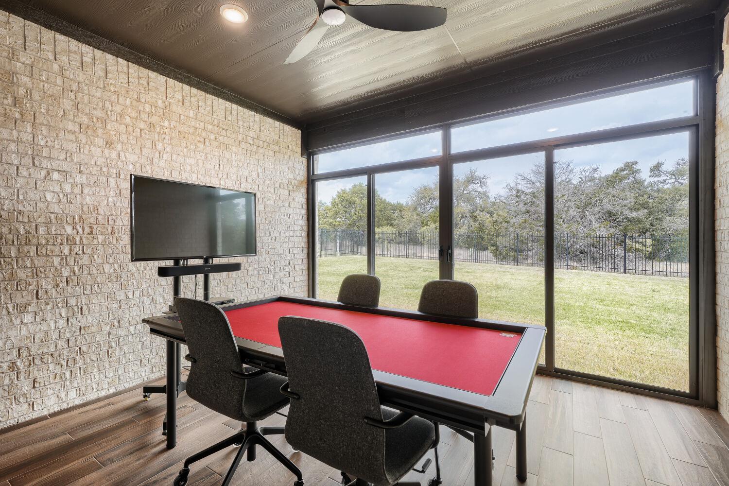 1208 Jacksdaw Dr, Austin, TX 78737