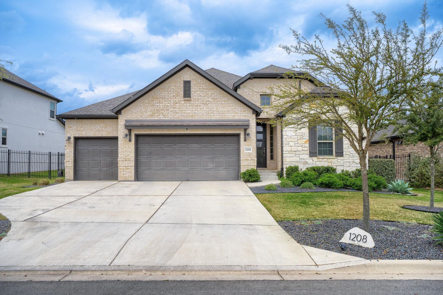 1208 Jacksdaw Dr, Austin, TX 78737