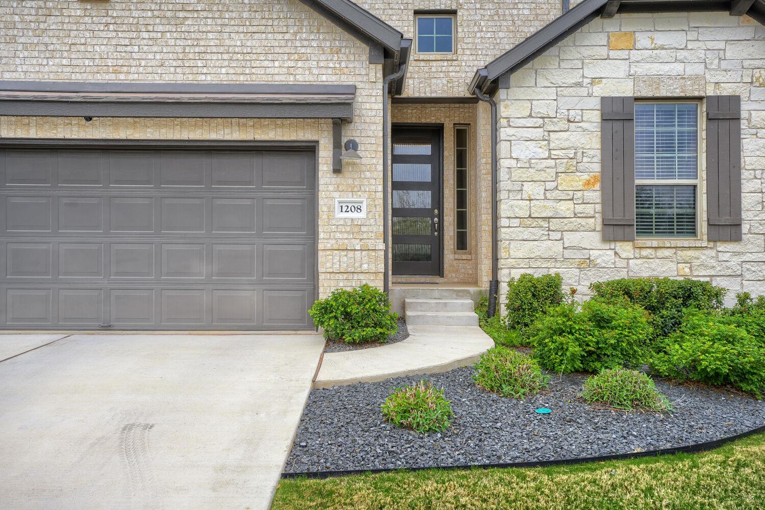 1208 Jacksdaw Dr, Austin, TX 78737