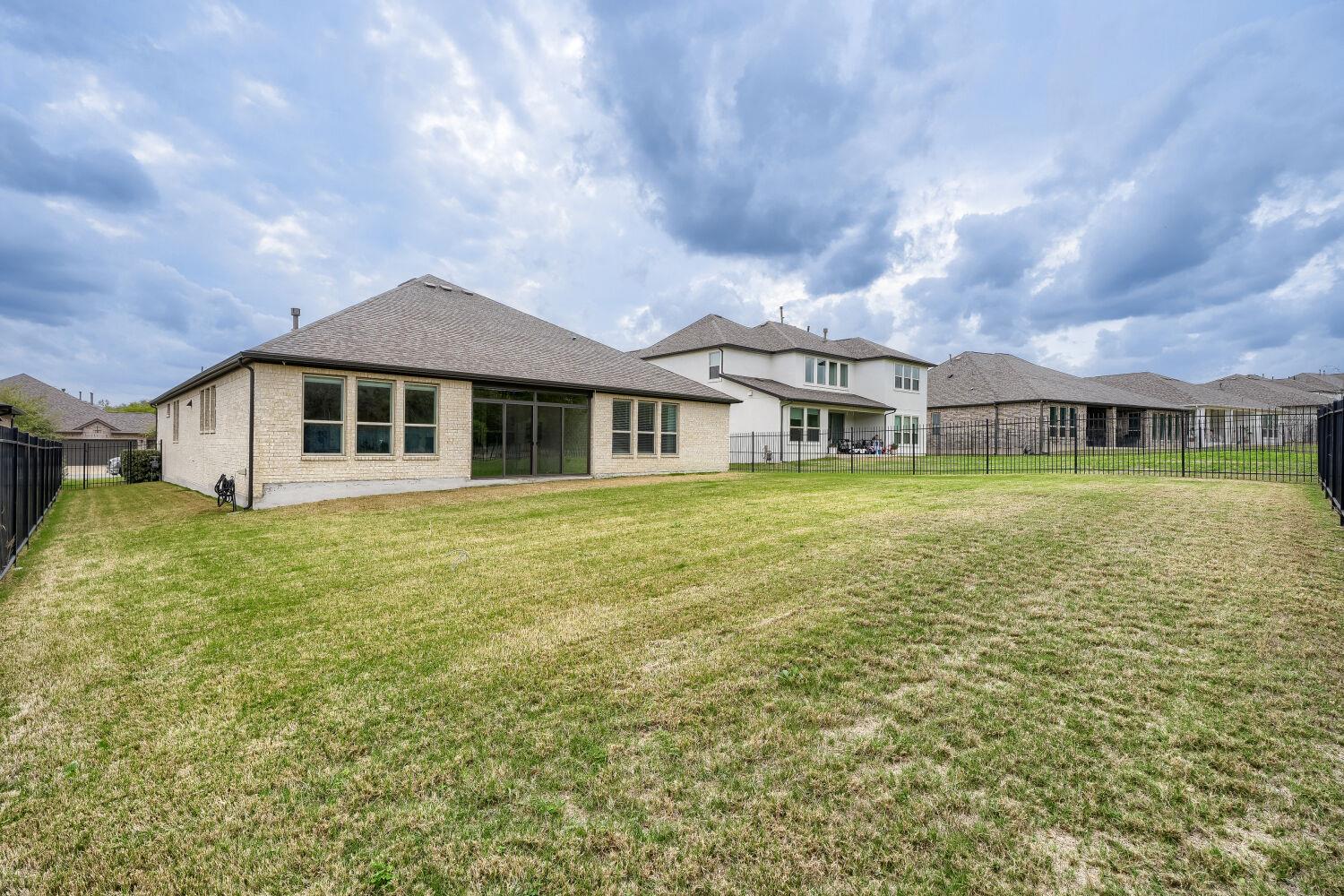 1208 Jacksdaw Dr, Austin, TX 78737