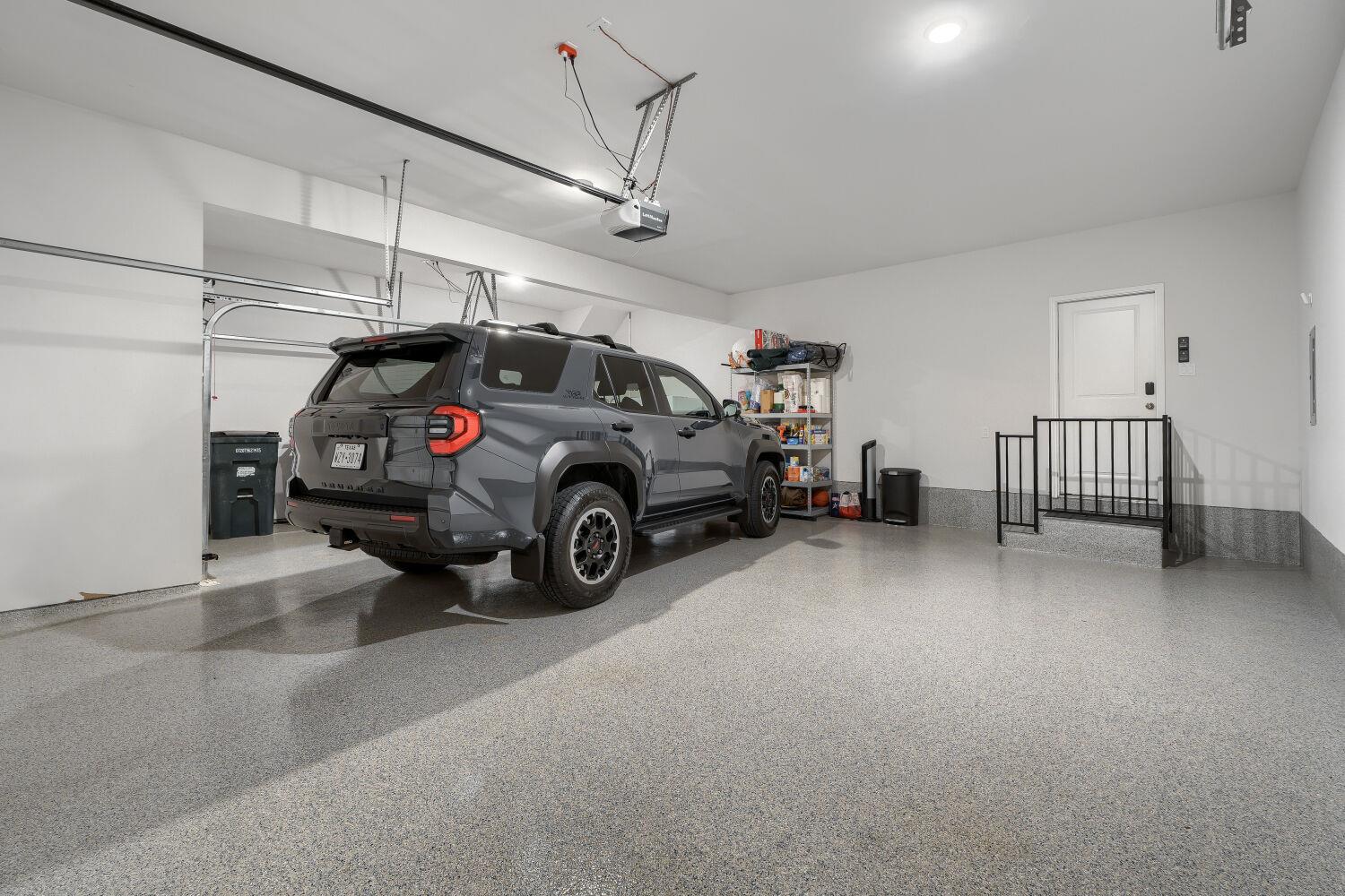 1208 Jacksdaw Dr, Austin, TX 78737