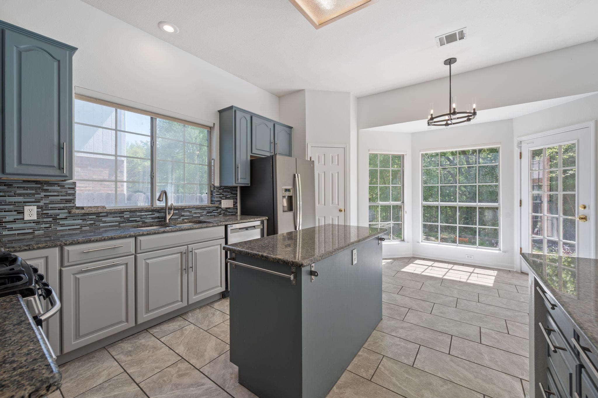 10831 Redmond Rd, Austin, TX 78739