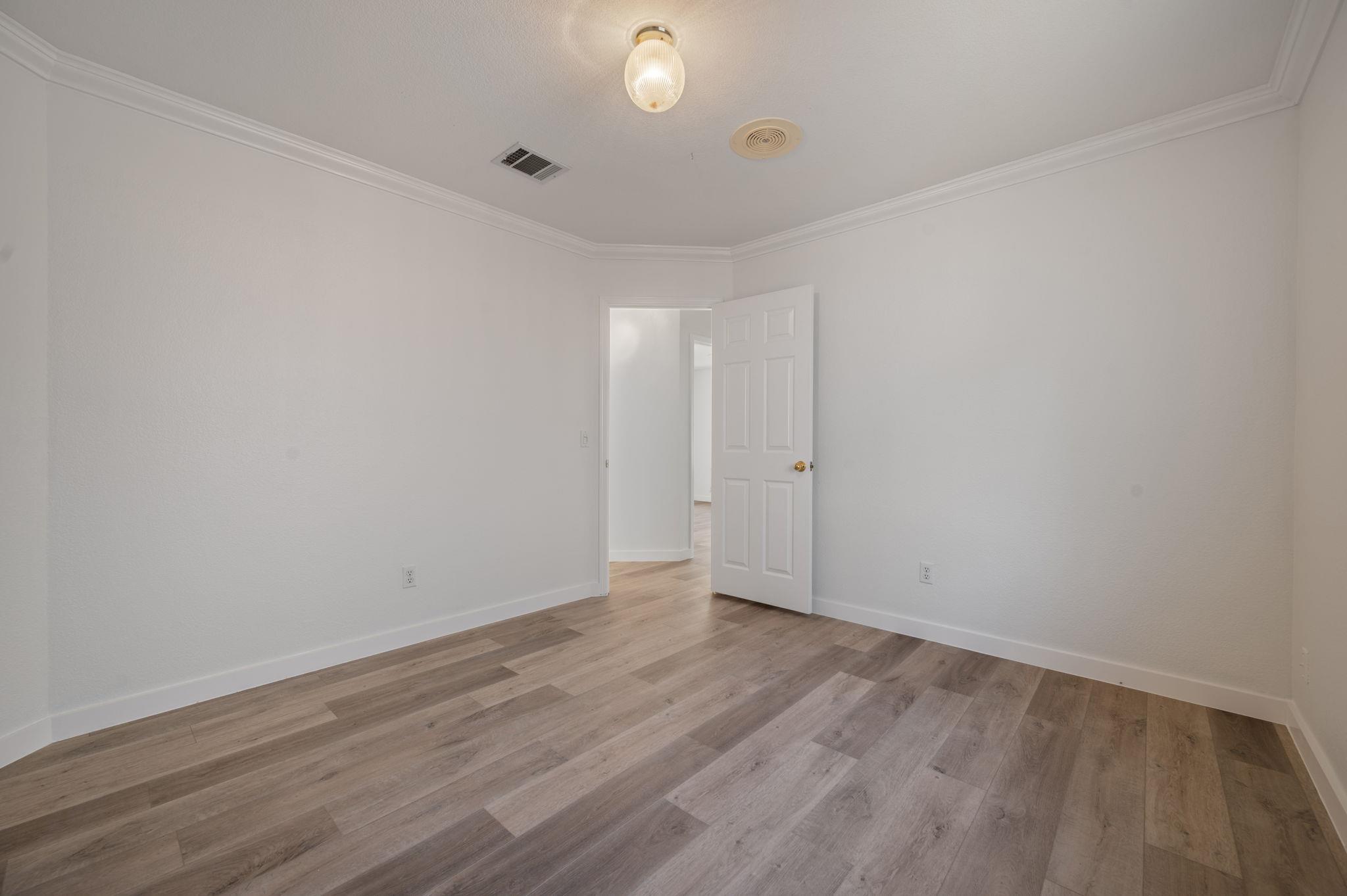 10831 Redmond Rd, Austin, TX 78739