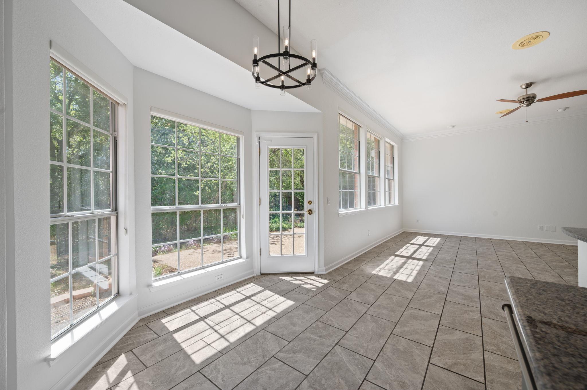 10831 Redmond Rd, Austin, TX 78739