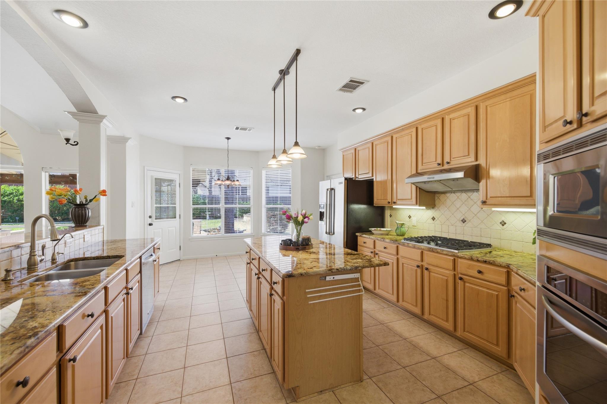 8710 SEA ASH Cir, Round Rock, TX 78681