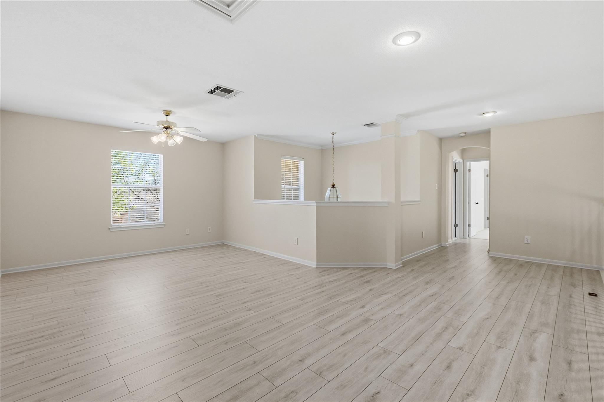 8710 SEA ASH Cir, Round Rock, TX 78681