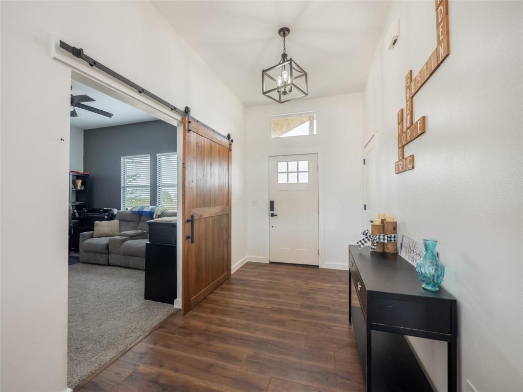 105 Mesa Grande Ct, Marble Falls, TX 78654