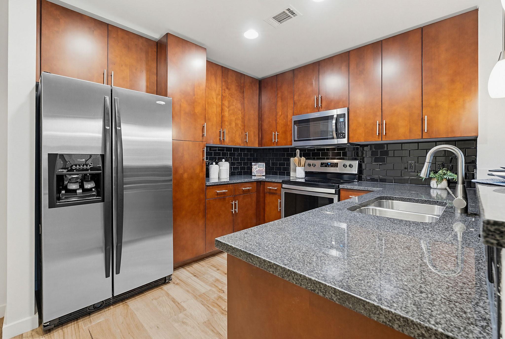 360 Nueces St # 1505, Austin, TX 78701