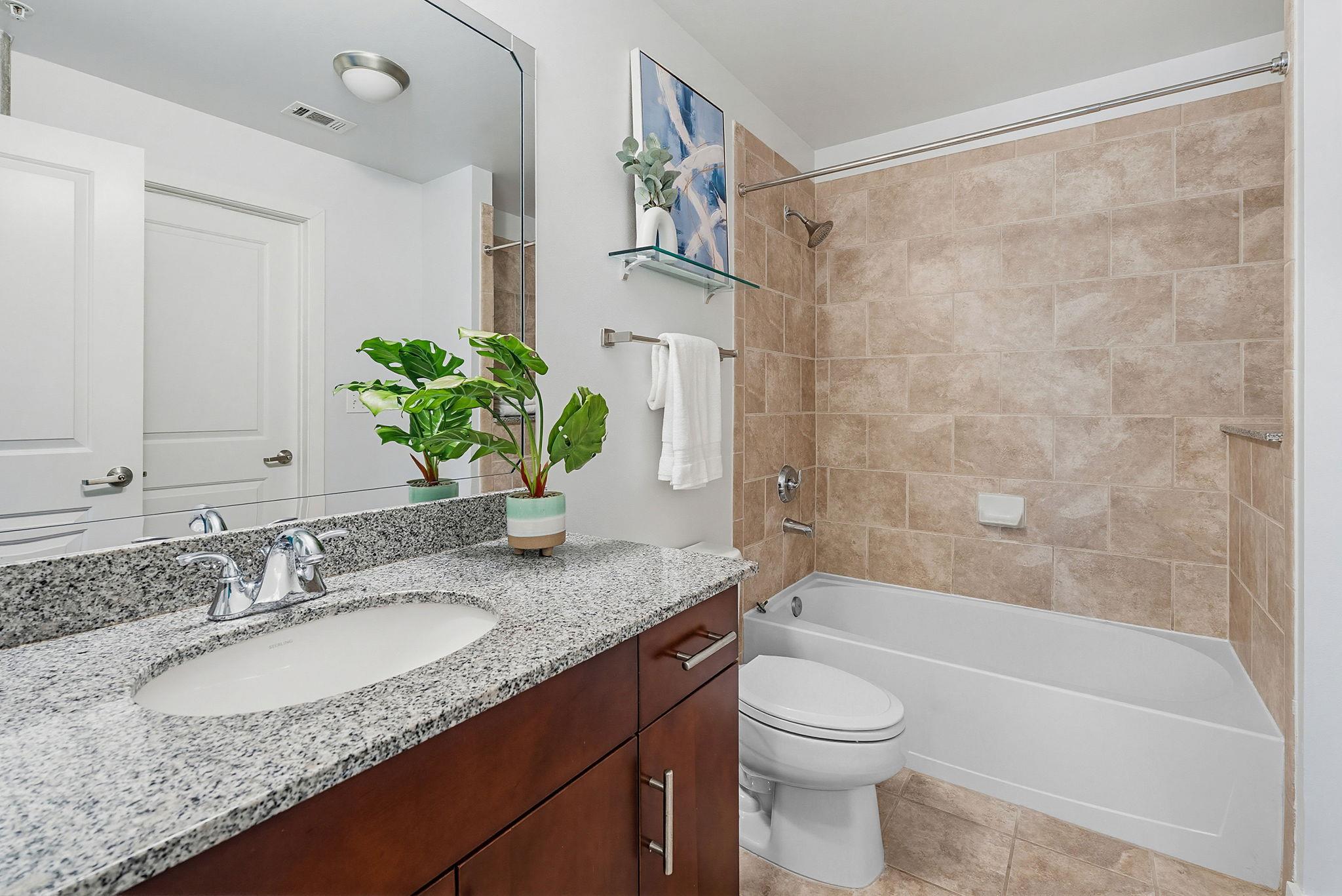 360 Nueces St # 1505, Austin, TX 78701