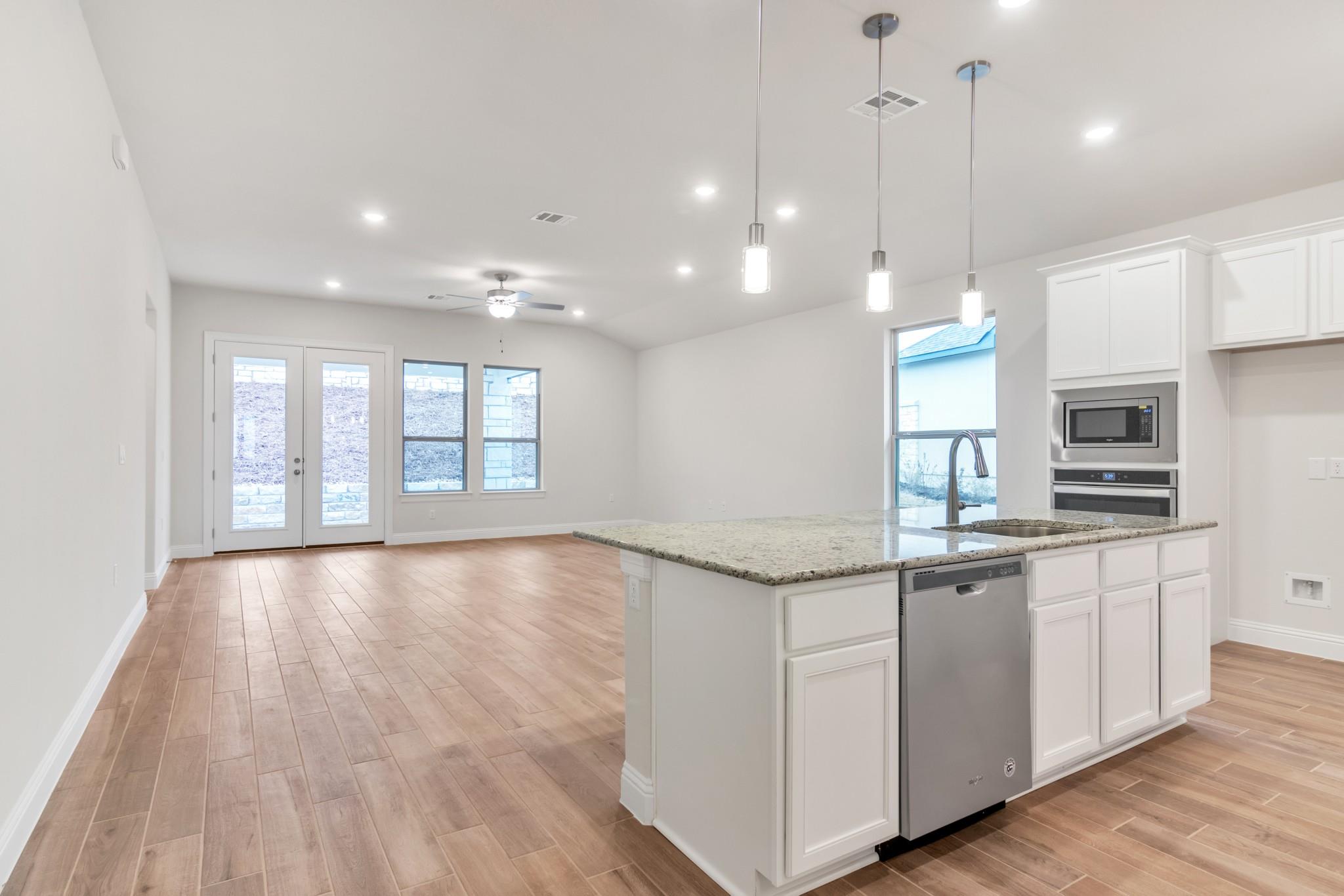 210 Gulfton St, Lakeway, TX 78738