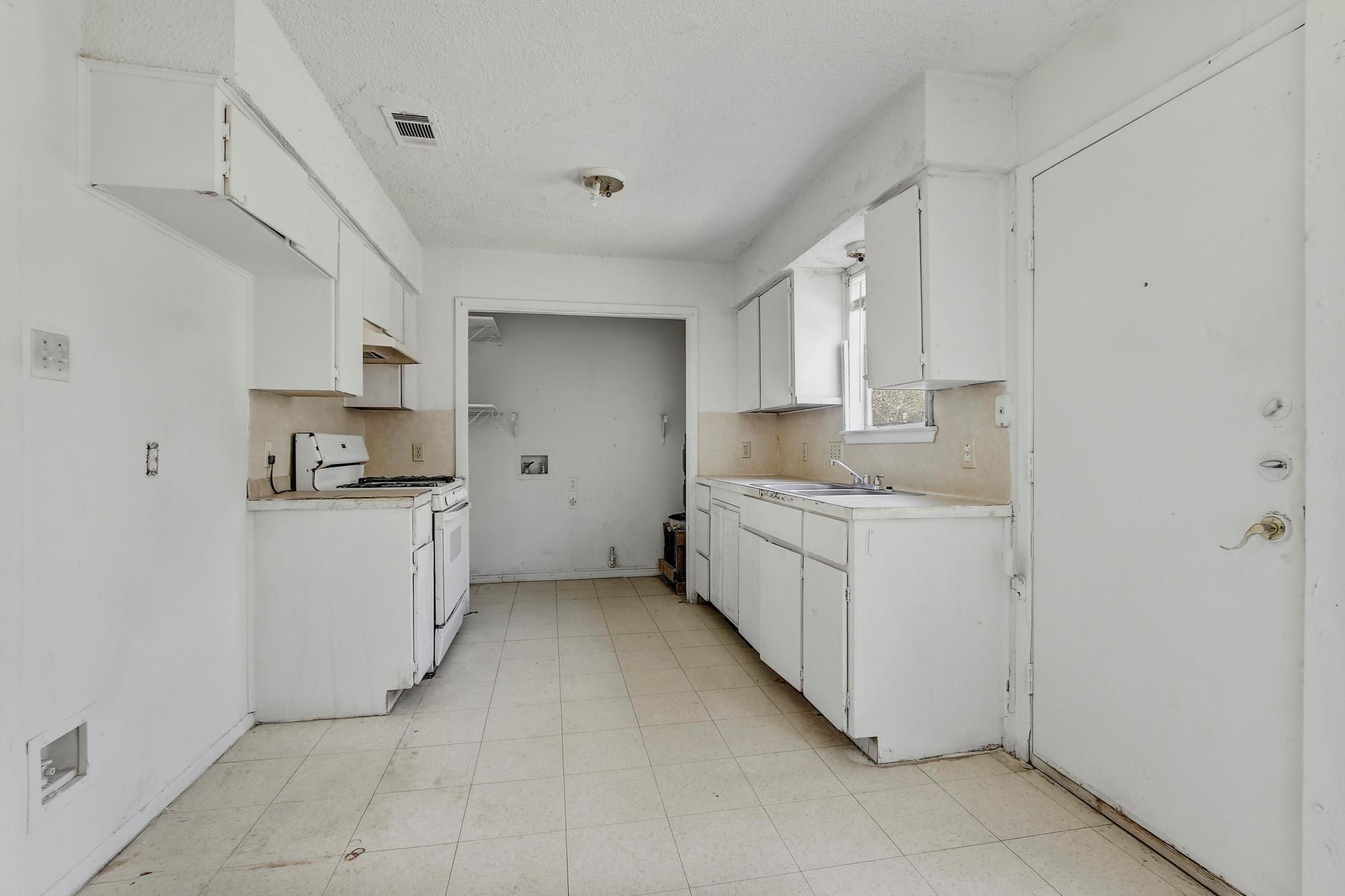 6207 Adalee Ave, Austin, TX 78723