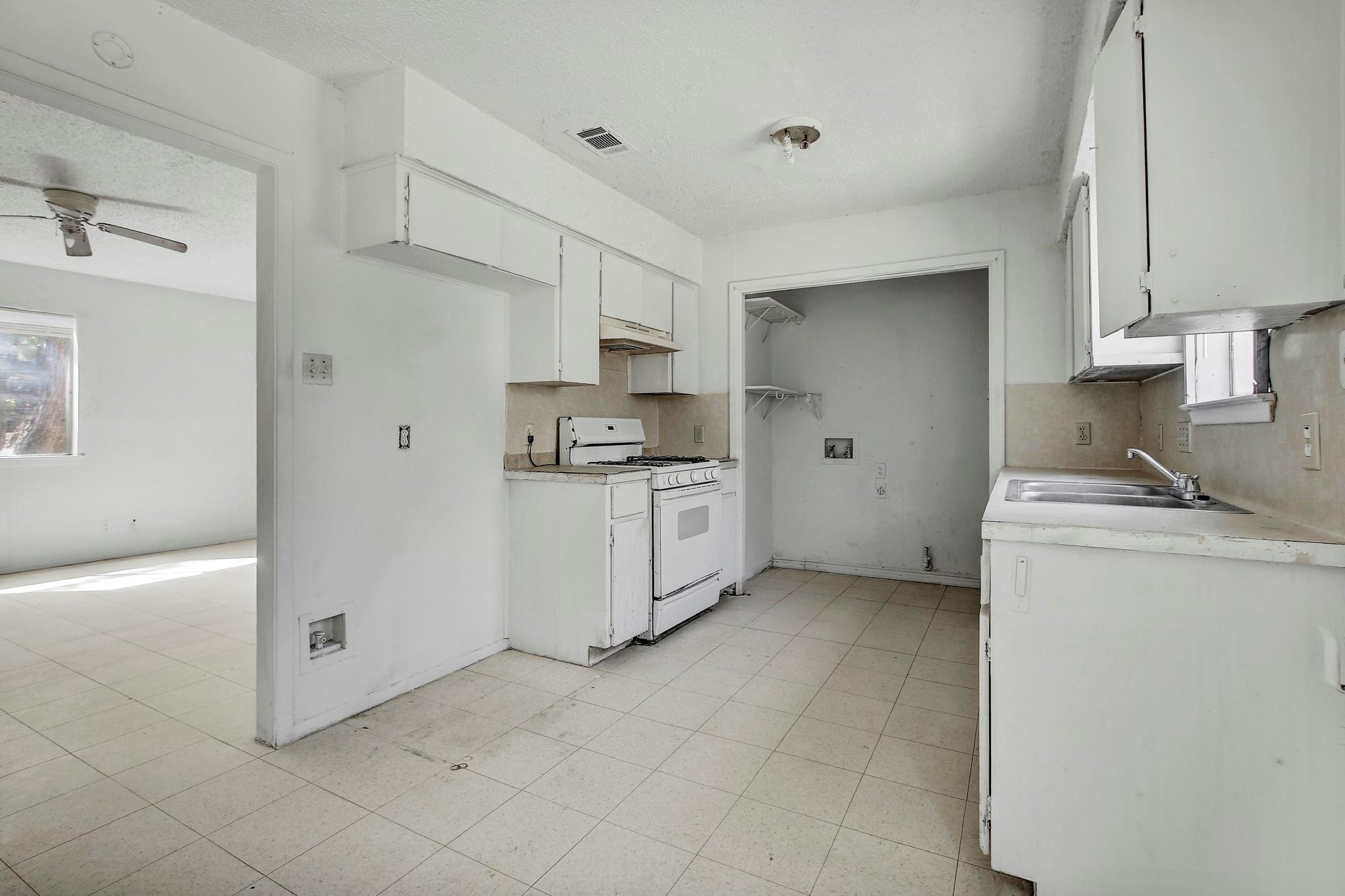 6207 Adalee Ave, Austin, TX 78723