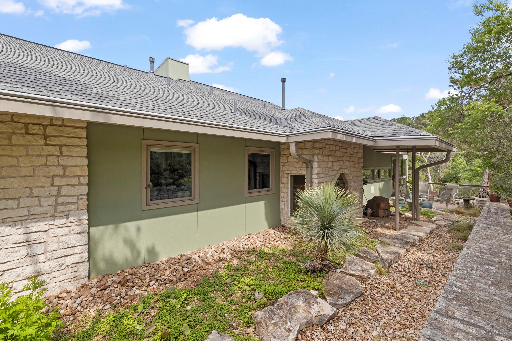 701 Yaupon Valley Rd, West Lake Hills, TX 78746