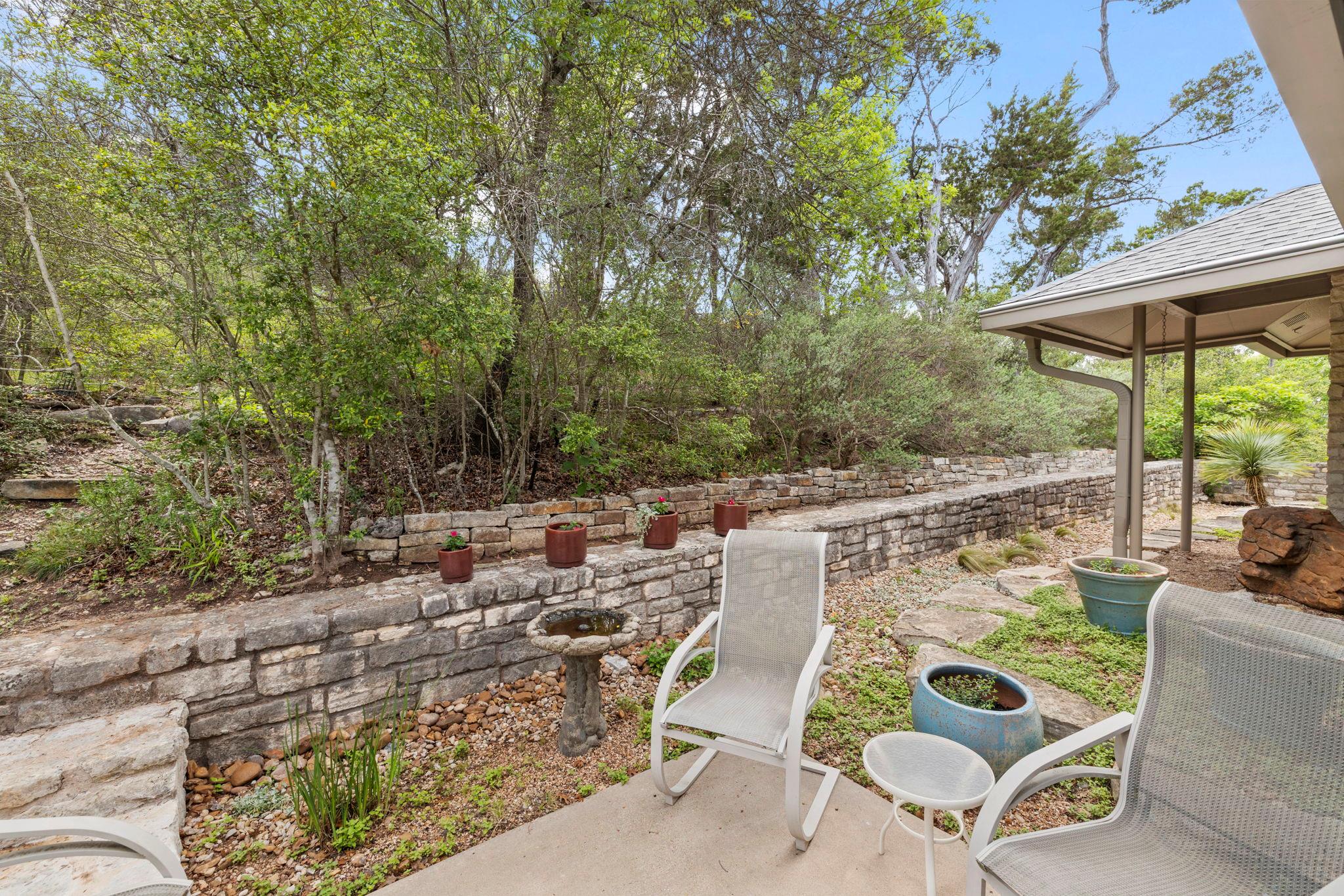 701 Yaupon Valley Rd, West Lake Hills, TX 78746