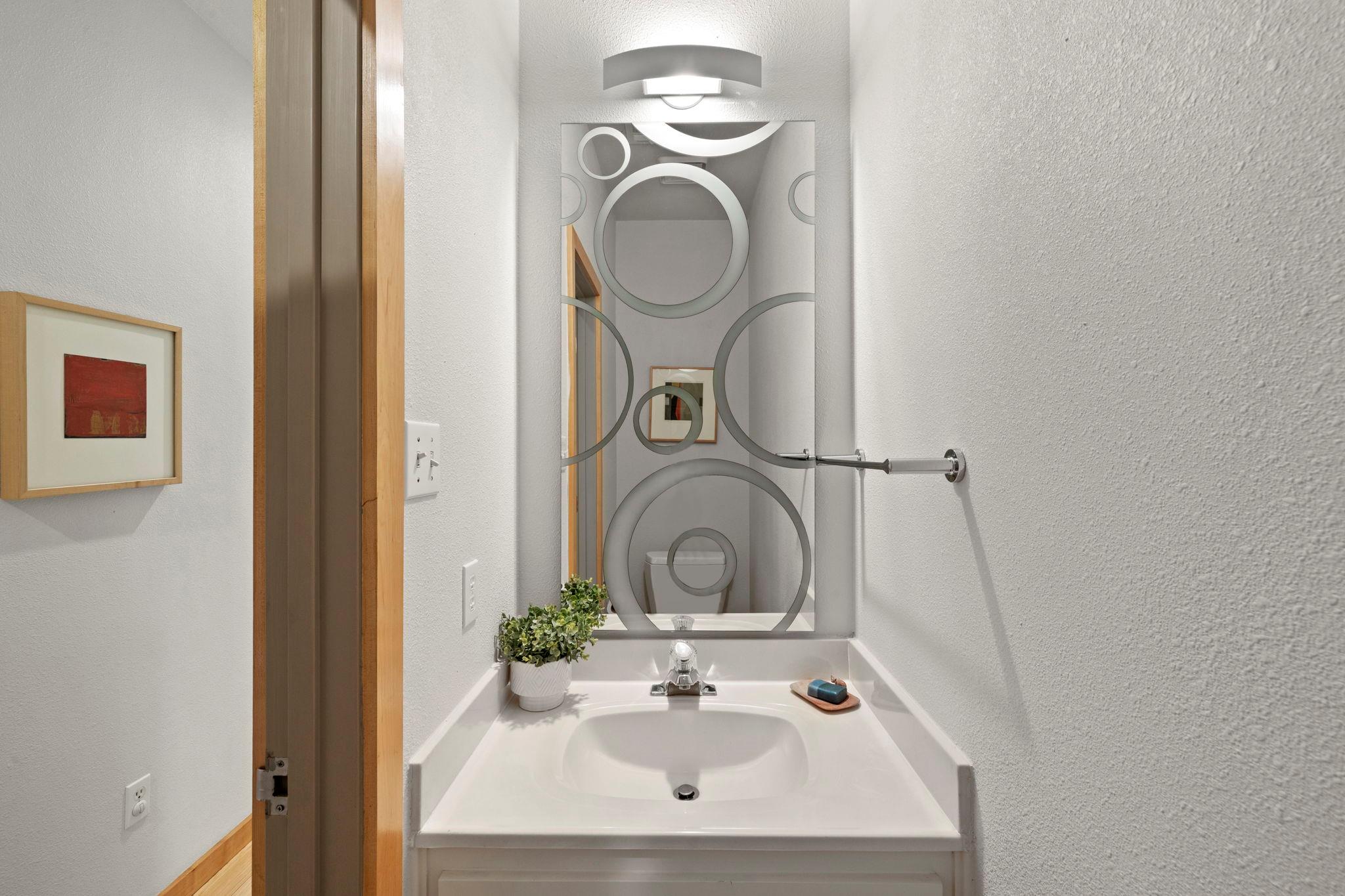 701 Yaupon Valley Rd, West Lake Hills, TX 78746