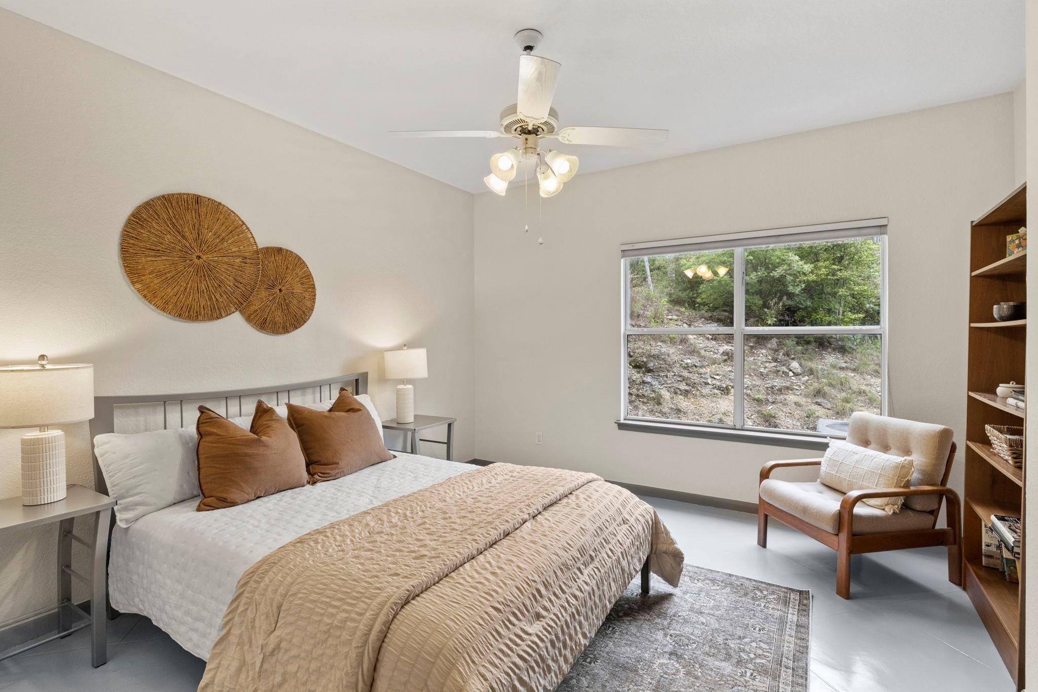 701 Yaupon Valley Rd, West Lake Hills, TX 78746