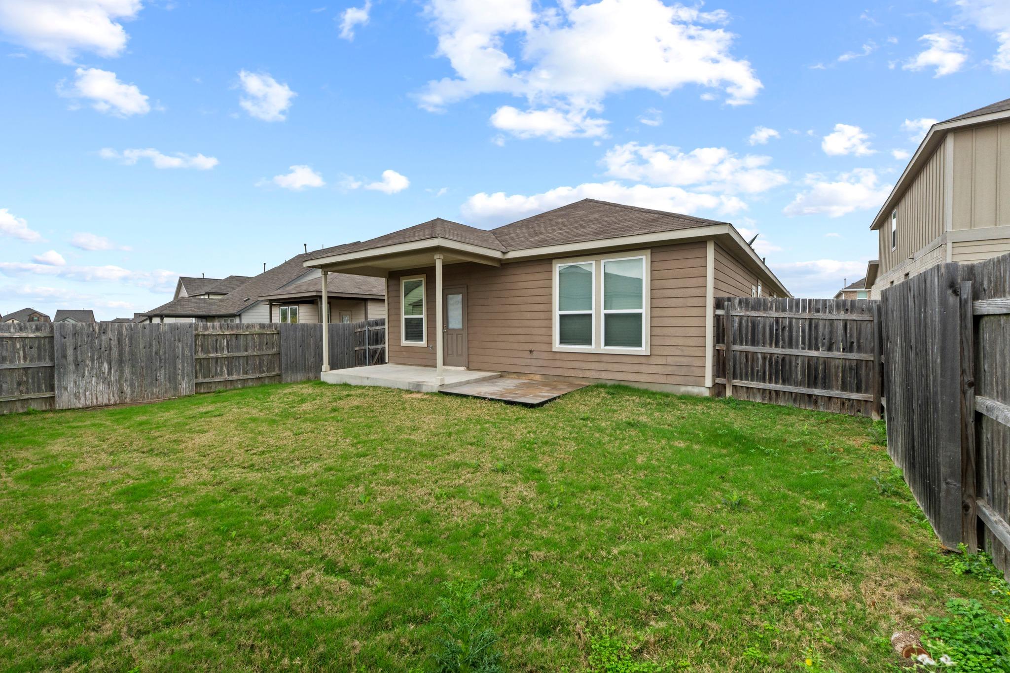 175 Eves Necklace Dr, Buda, TX 78610