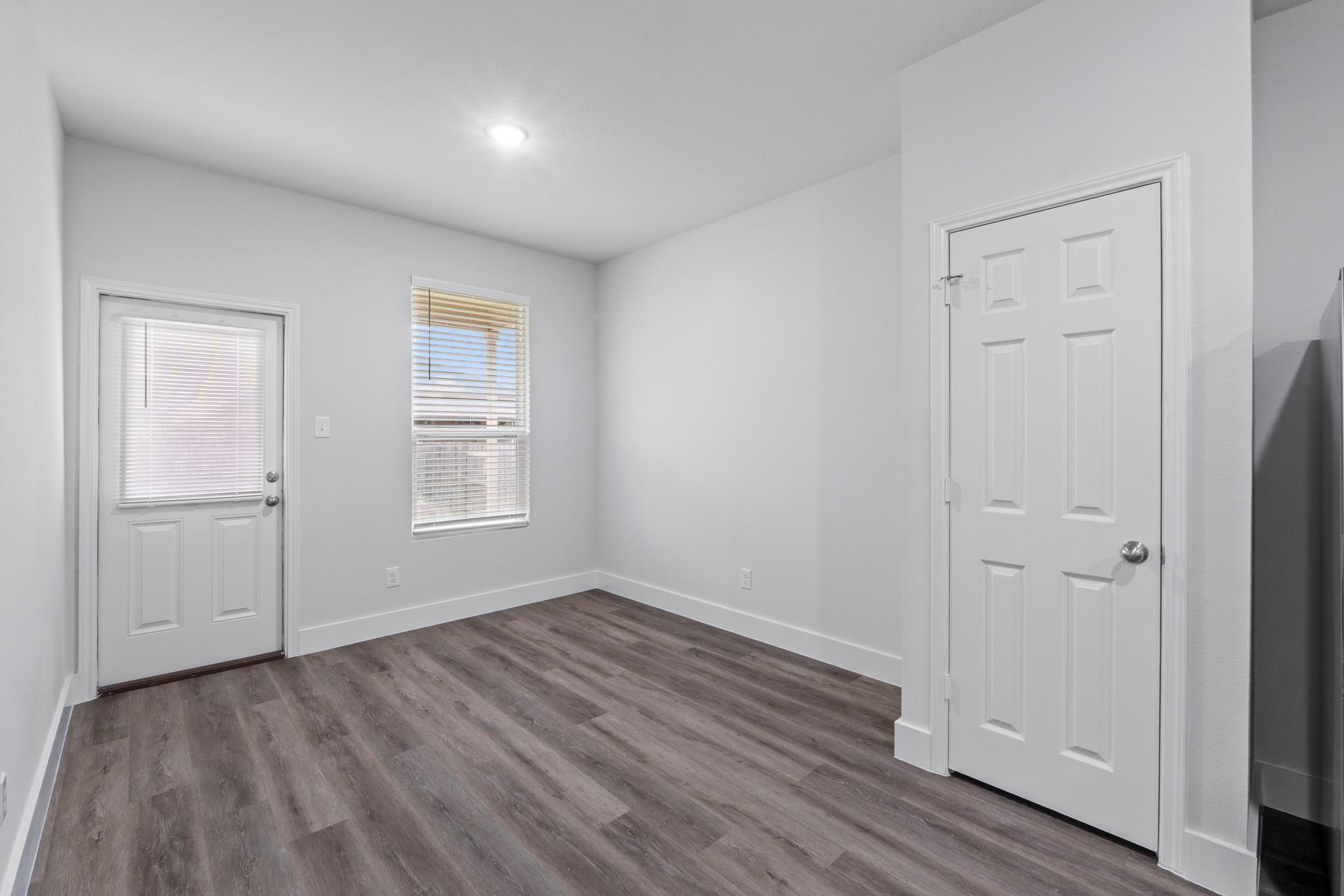 175 Eves Necklace Dr, Buda, TX 78610