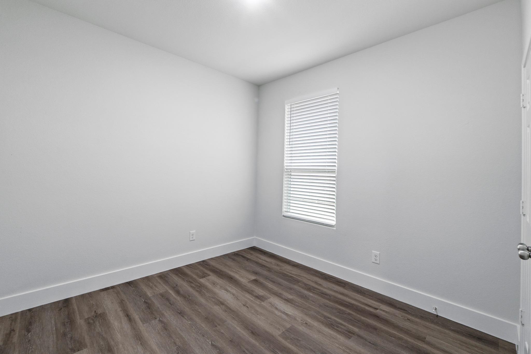 175 Eves Necklace Dr, Buda, TX 78610