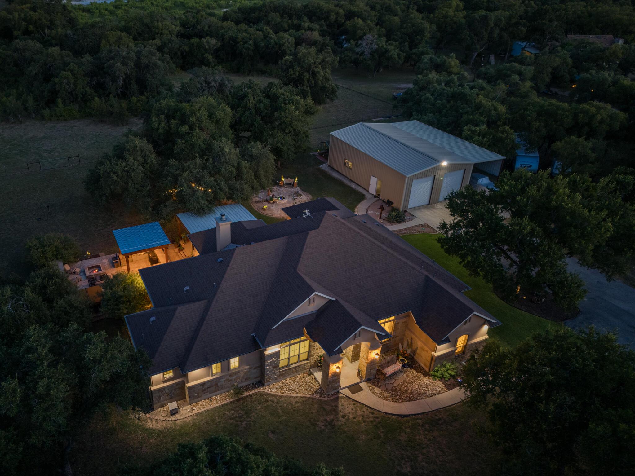 30201 LIVE OAK Trl, Georgetown, TX 78633