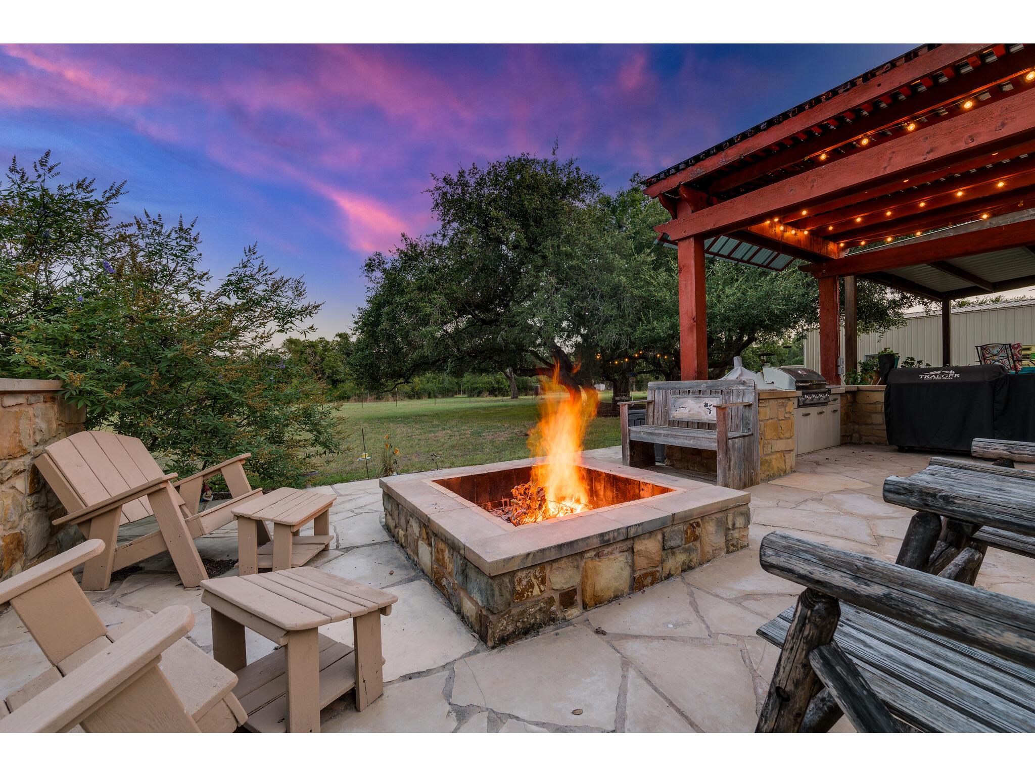 30201 LIVE OAK Trl, Georgetown, TX 78633