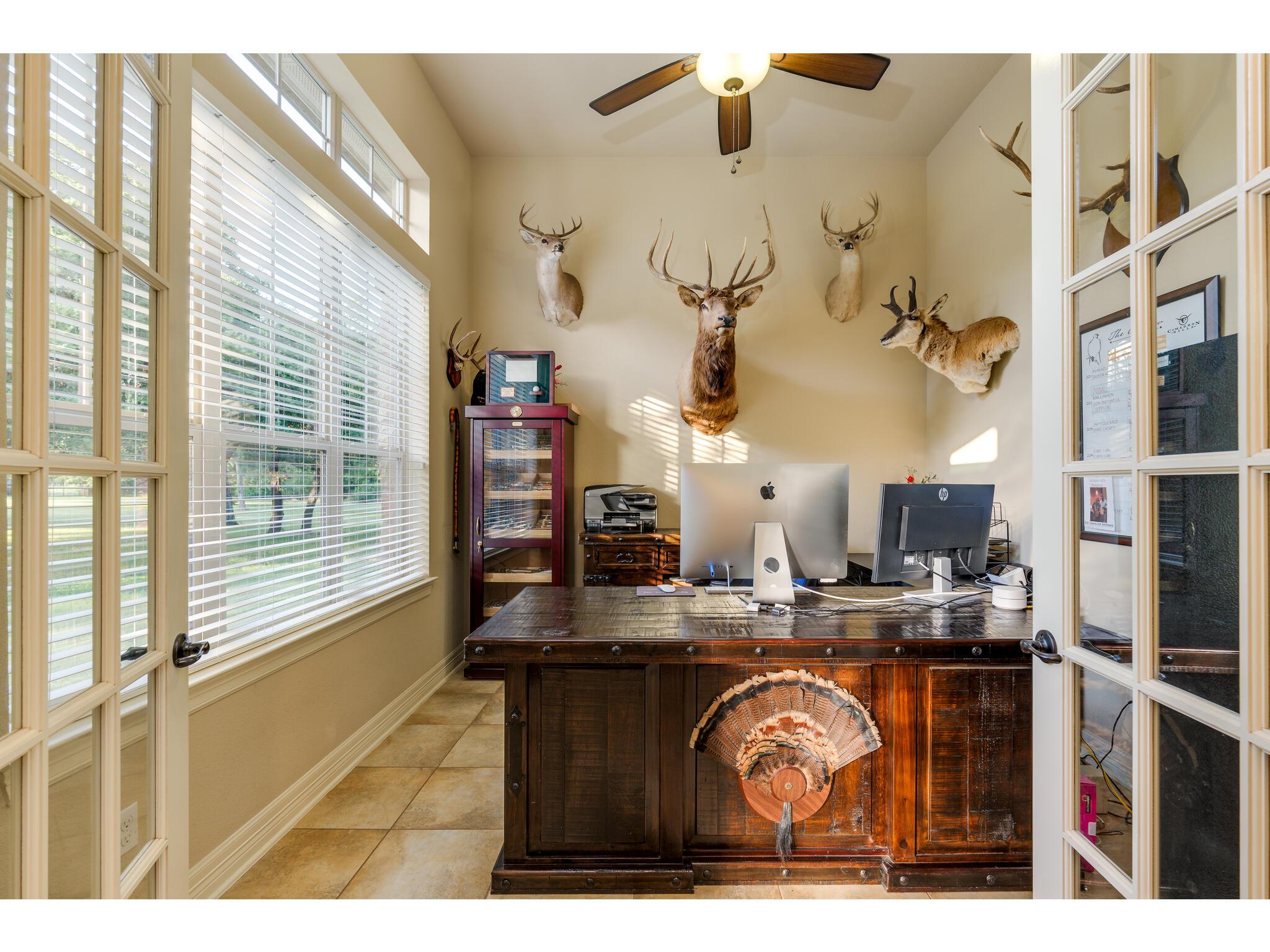 30201 LIVE OAK Trl, Georgetown, TX 78633