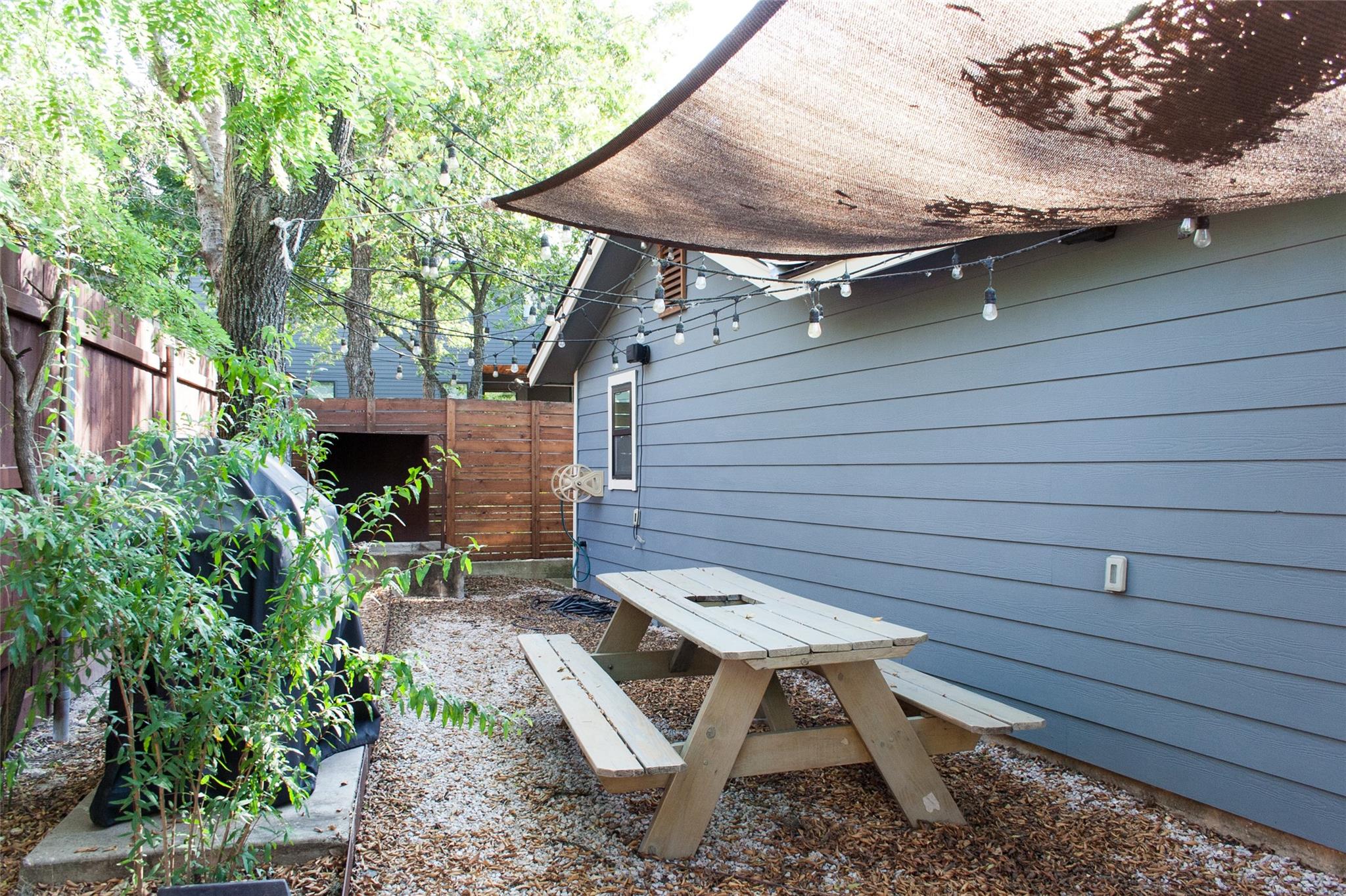 903 Herndon Ln, Austin, TX 78704