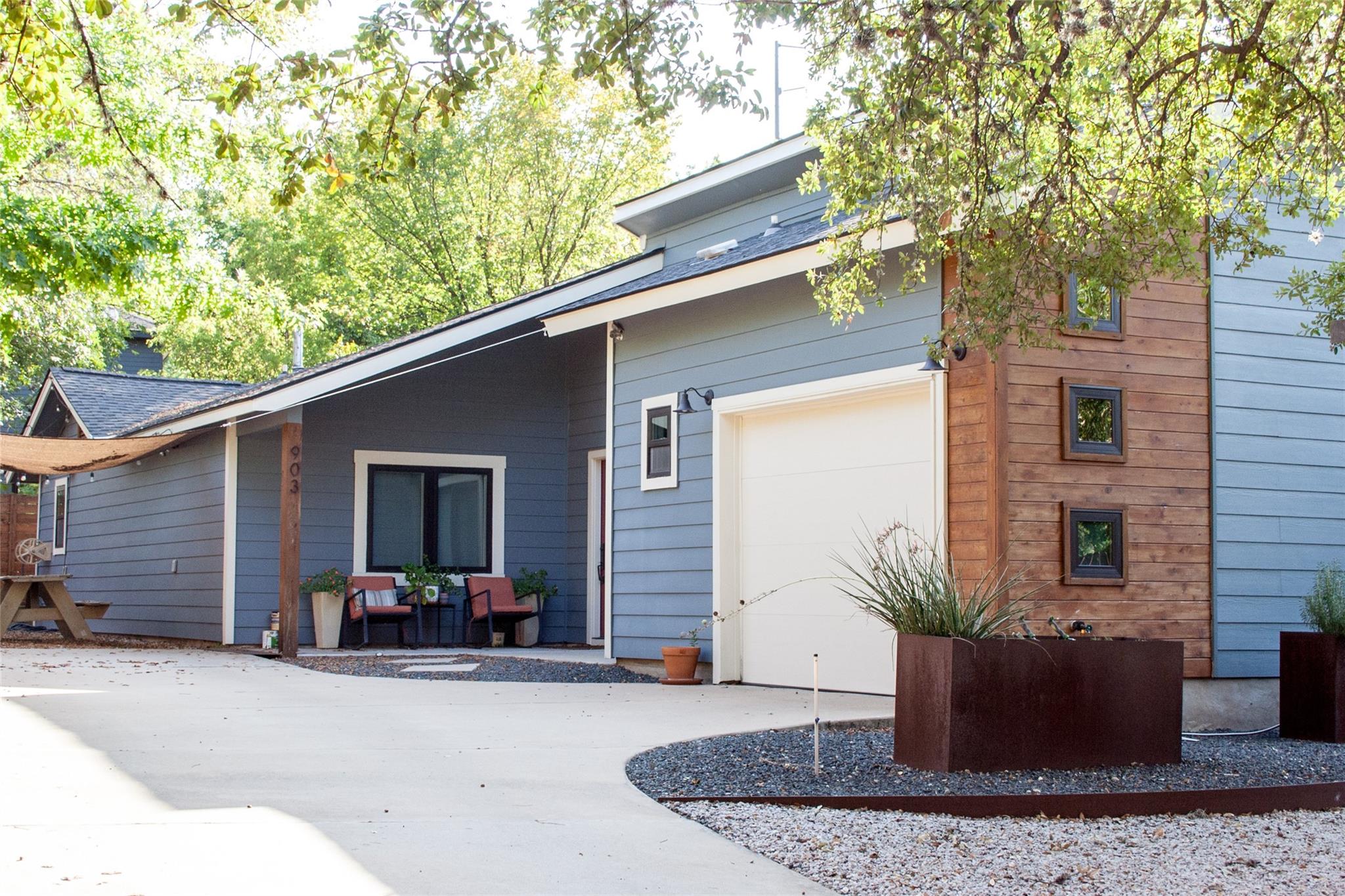 903 Herndon Ln, Austin, TX 78704