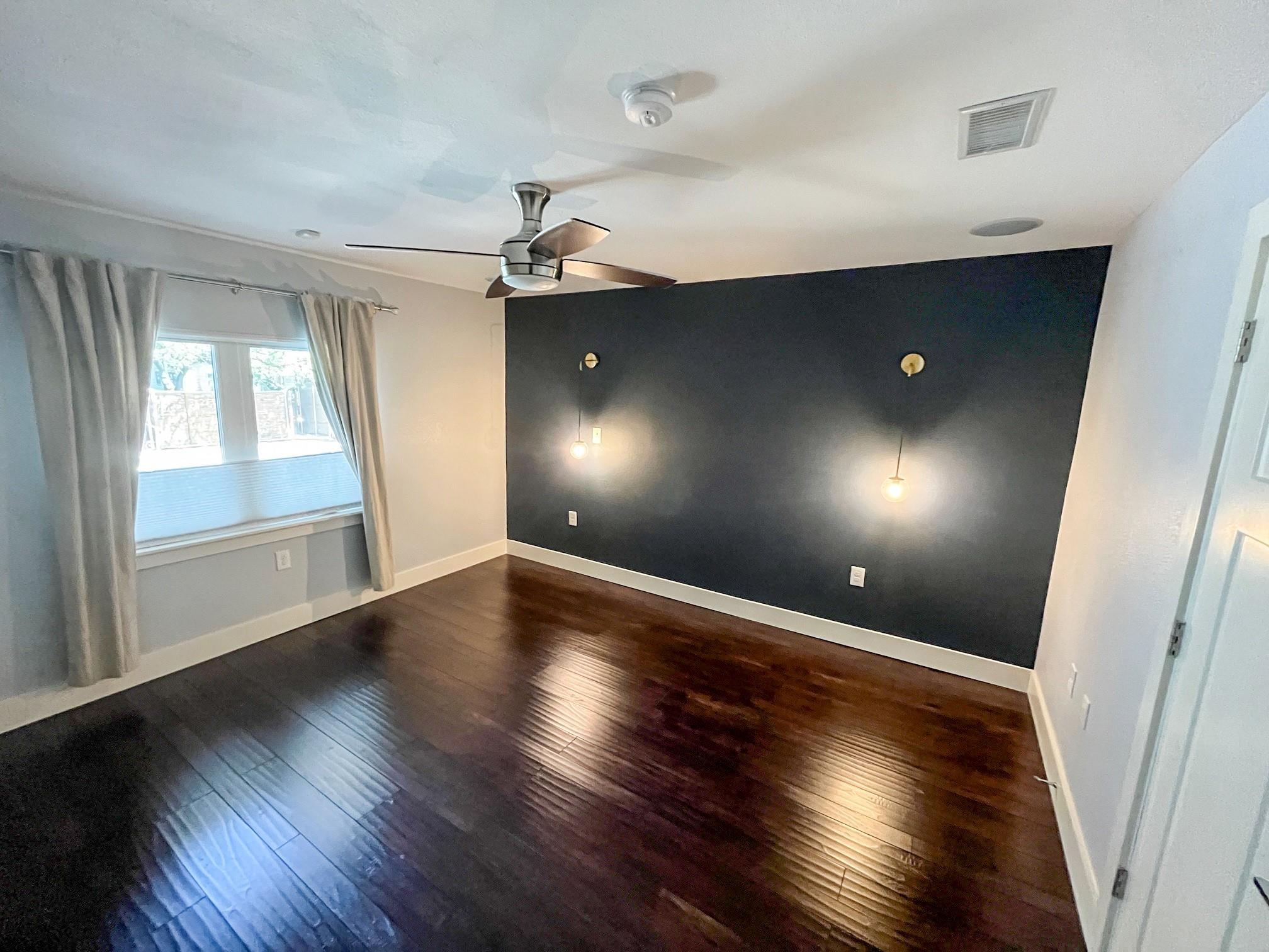 903 Herndon Ln, Austin, TX 78704